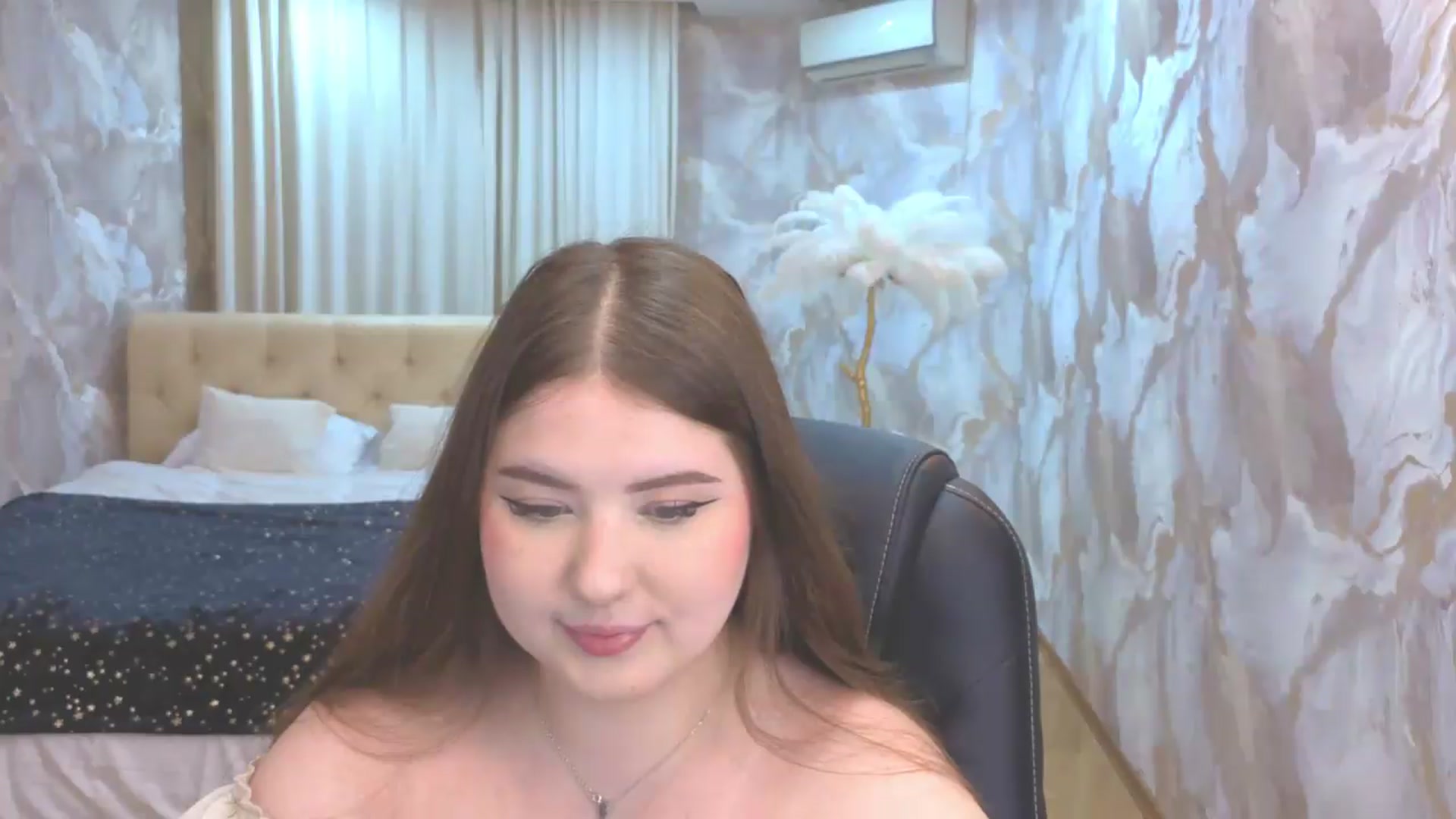Gallery image thumbnail from EnigmaVeil's myfreecams stream on, 09/11/2026, 19:46 image 20 of 20