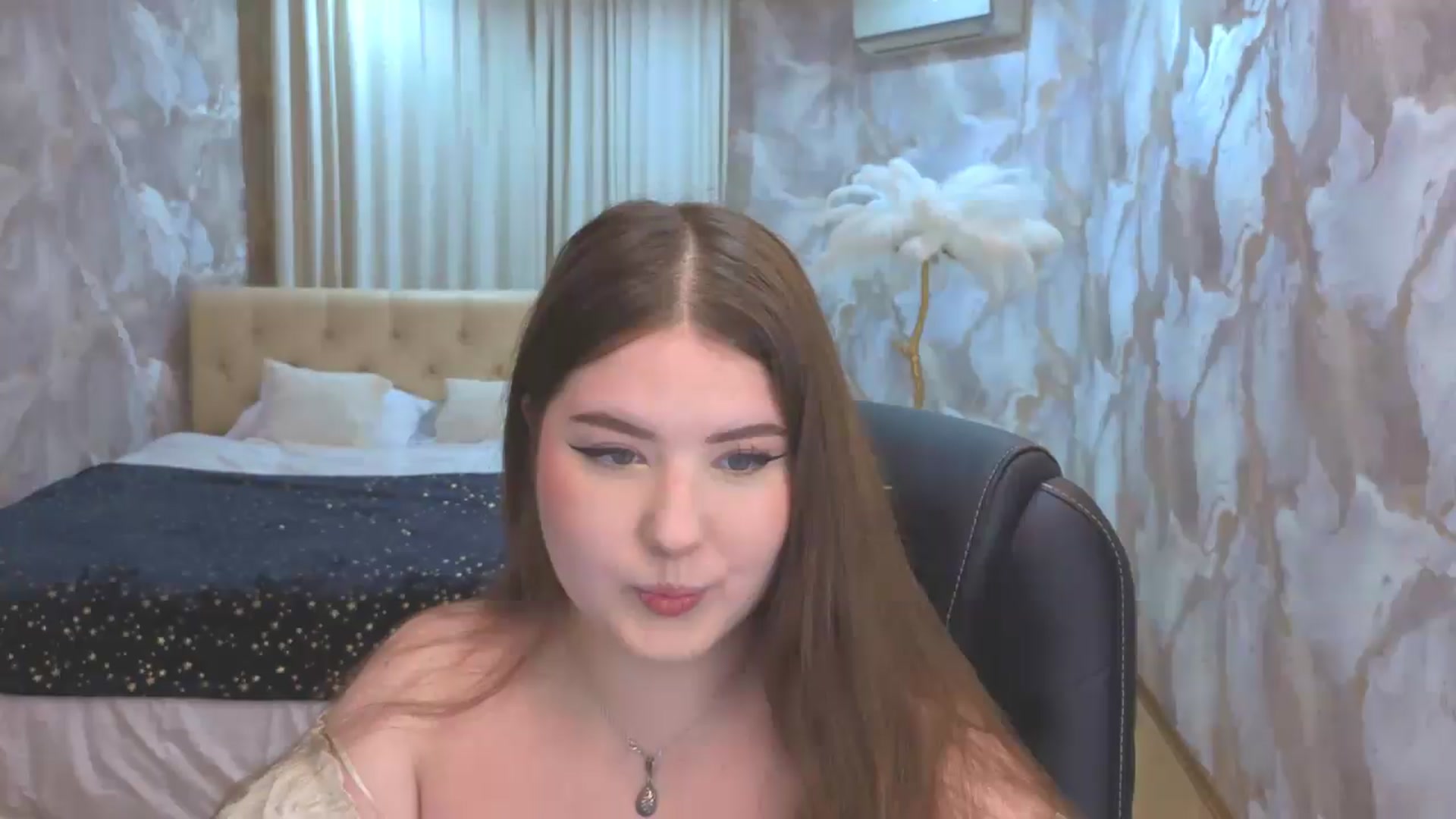 Gallery image thumbnail from EnigmaVeil's myfreecams stream on, 09/11/2026, 19:46 image 4 of 20