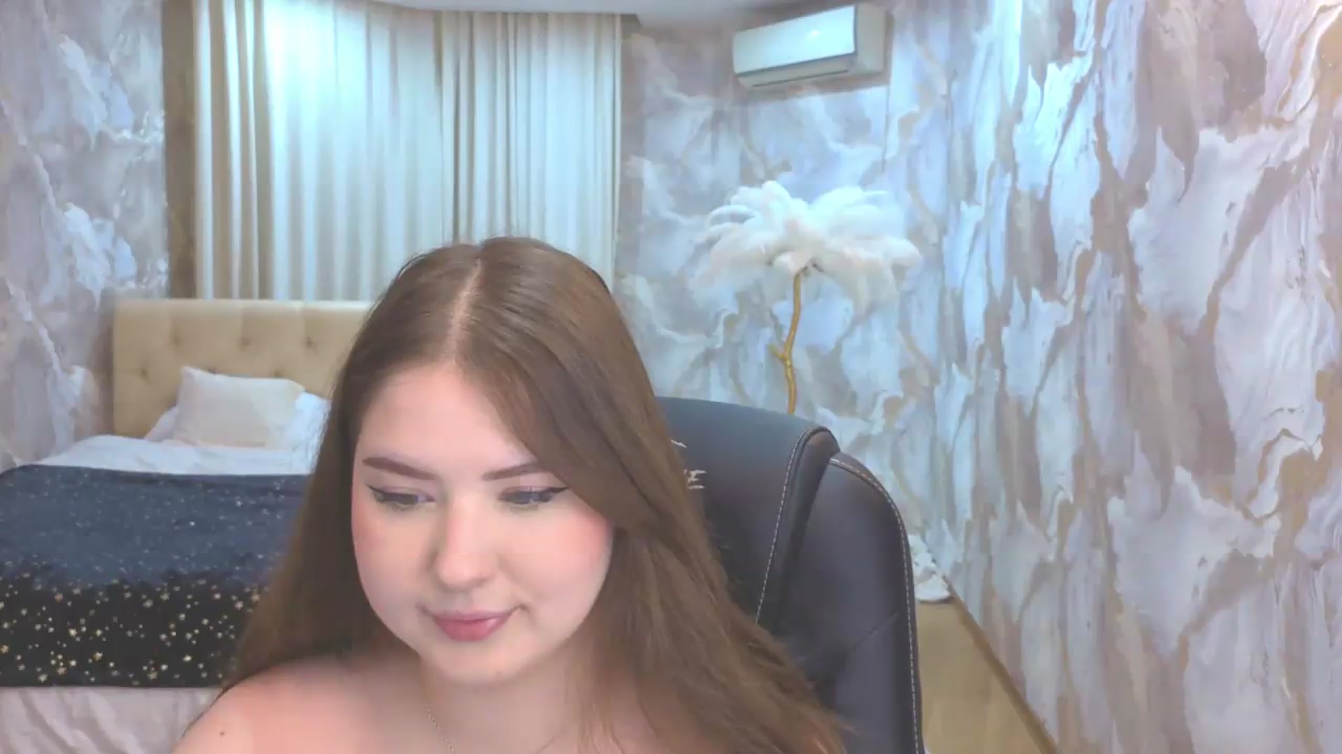 Gallery image thumbnail from EnigmaVeil's myfreecams stream on, 09/11/2026, 19:46 image 15 of 20