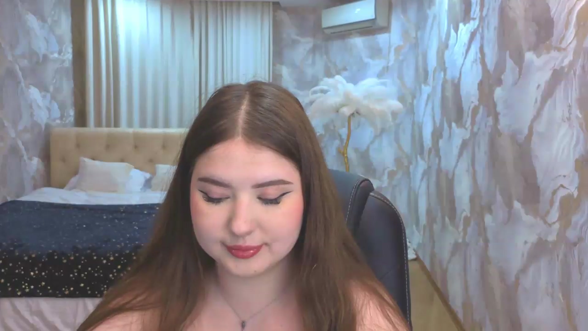 Gallery image thumbnail from EnigmaVeil's myfreecams stream on, 09/11/2026, 21:35 image 8 of 20