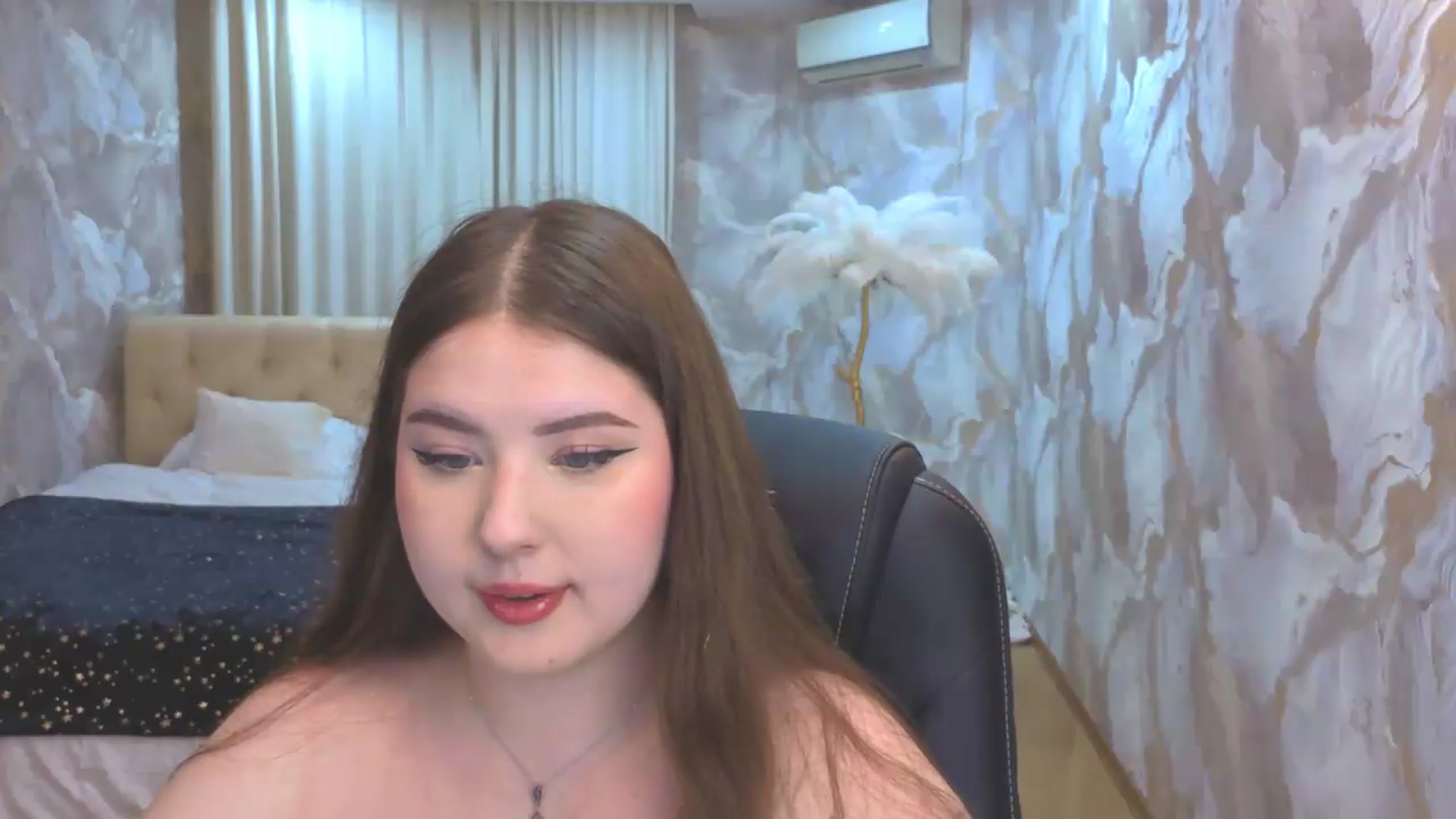 Gallery image thumbnail from EnigmaVeil's myfreecams stream on, 09/11/2026, 21:35 image 11 of 20