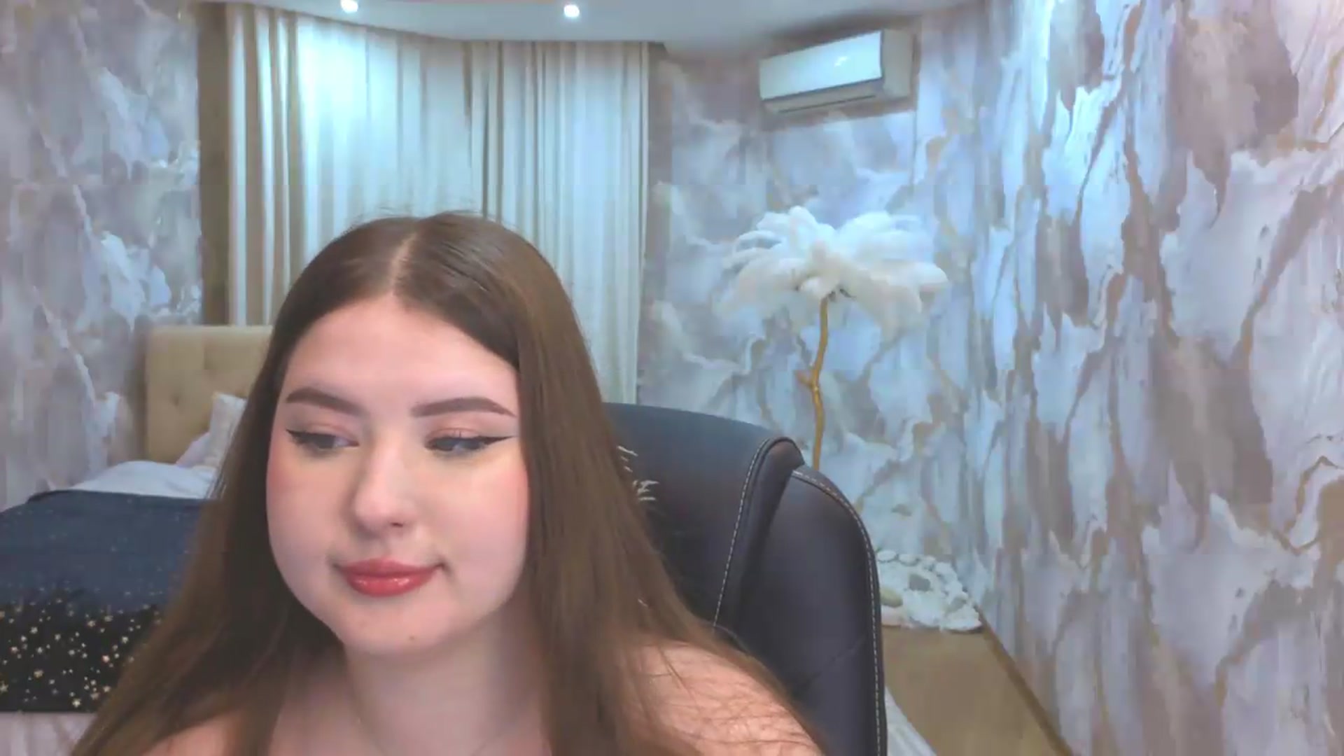 Gallery image thumbnail from EnigmaVeil's myfreecams stream on, 09/11/2026, 23:27 image 14 of 20