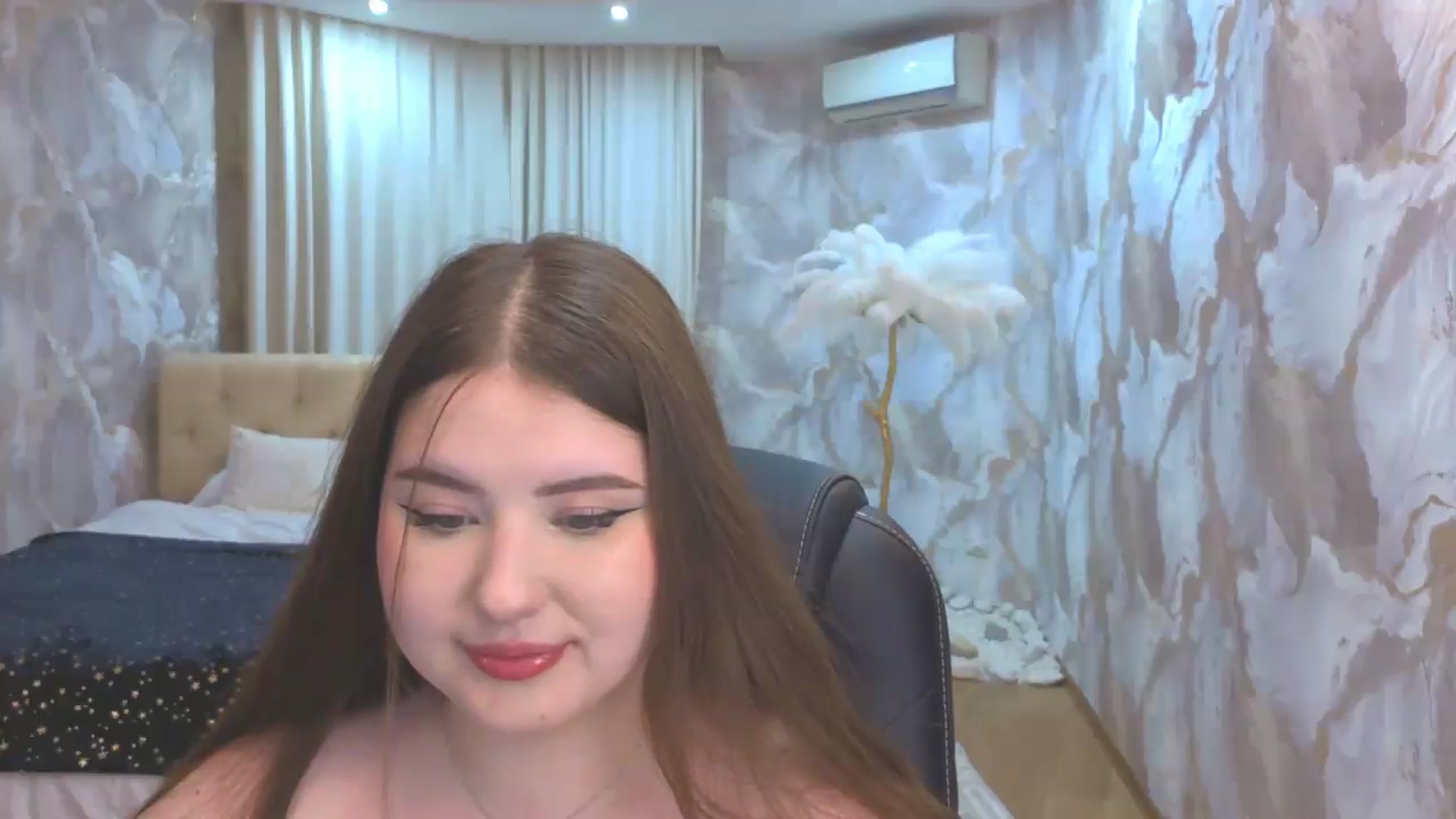Gallery image thumbnail from EnigmaVeil's myfreecams stream on, 09/11/2026, 23:27 image 16 of 20