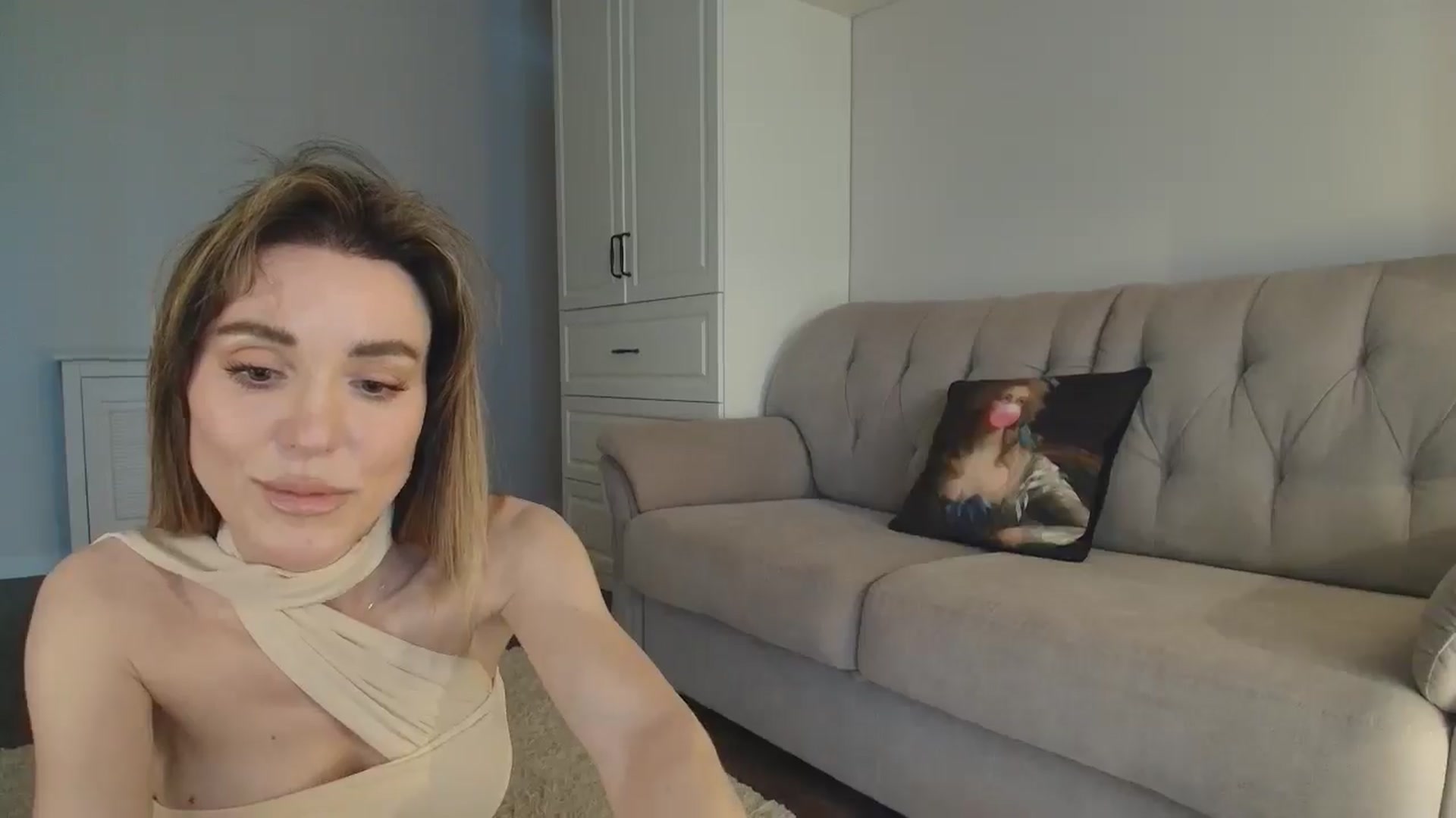 Gallery image thumbnail from EnigmaWine's myfreecams stream on, 04/11/2026, 07:57 image 6 of 20
