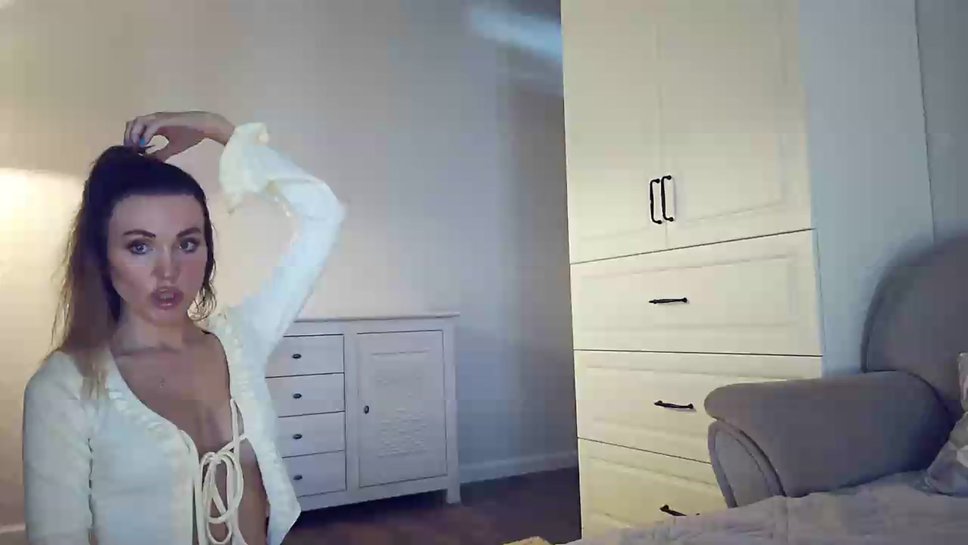 Gallery image thumbnail from EnigmaWine's myfreecams stream on, 07/12/2026, 08:23 image 15 of 20