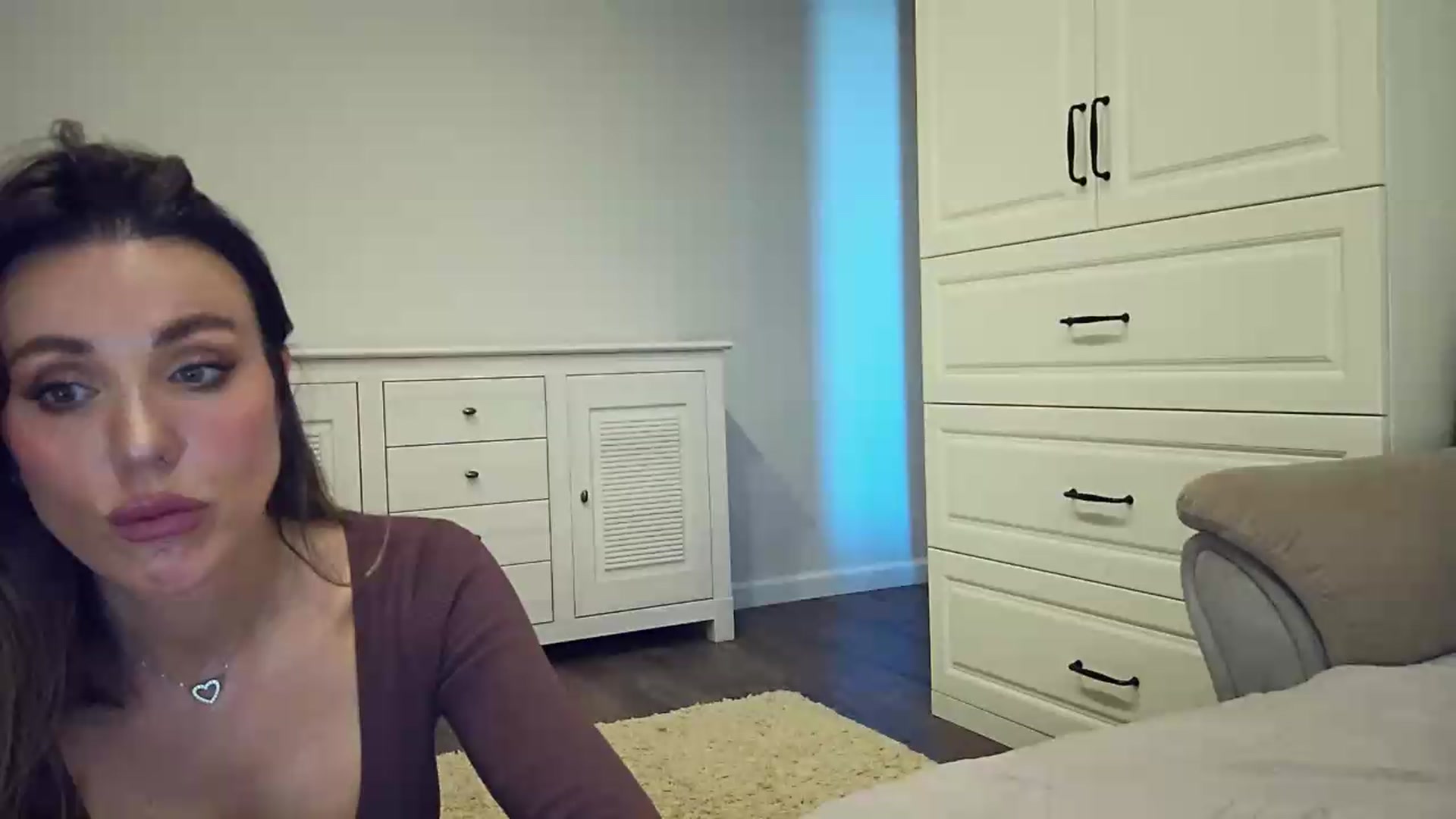 Gallery image thumbnail from EnigmaWine's myfreecams stream on, 08/02/2026, 09:27 image 7 of 20