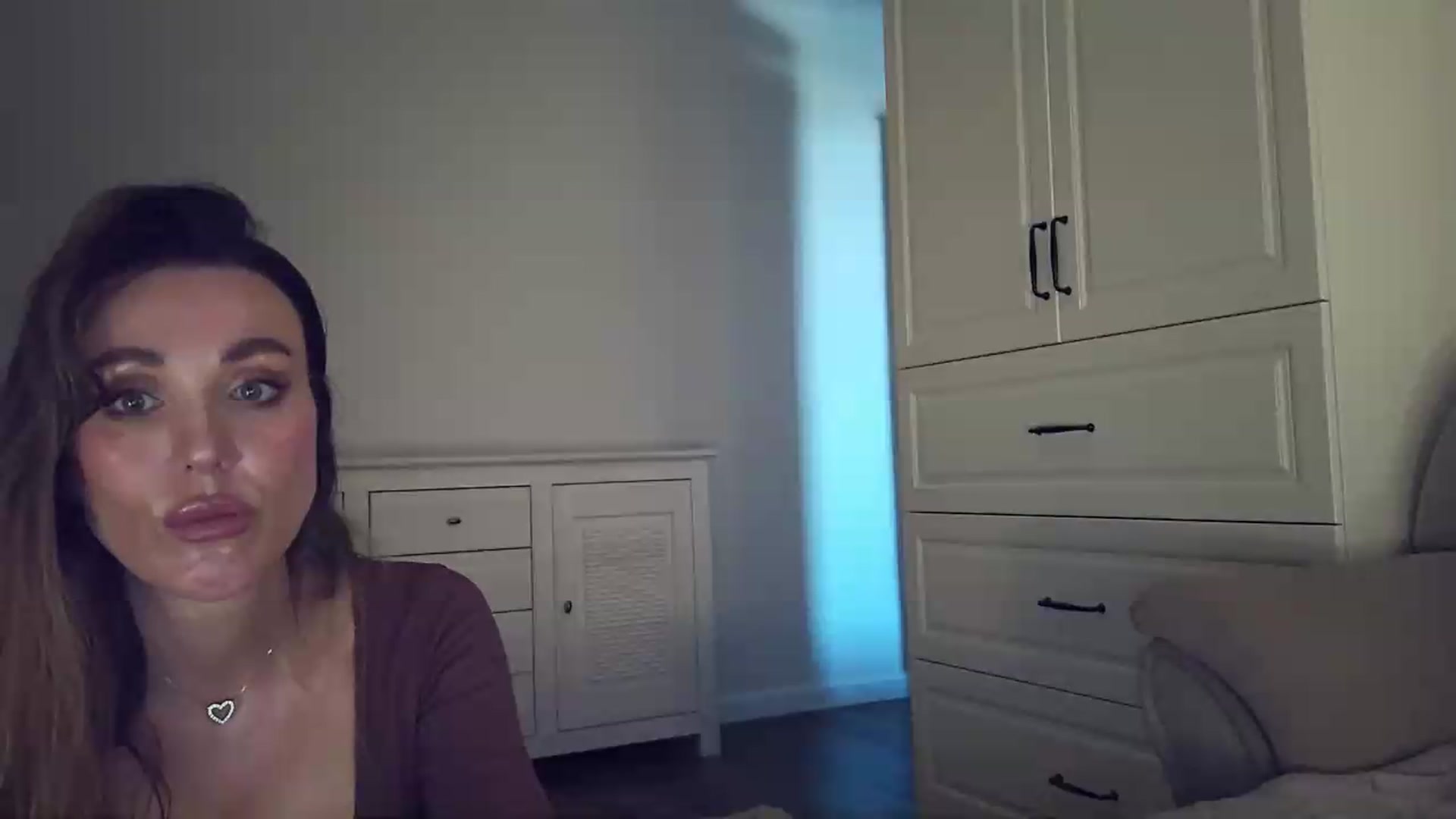 Gallery image thumbnail from EnigmaWine's myfreecams stream on, 08/02/2026, 09:27 image 10 of 20