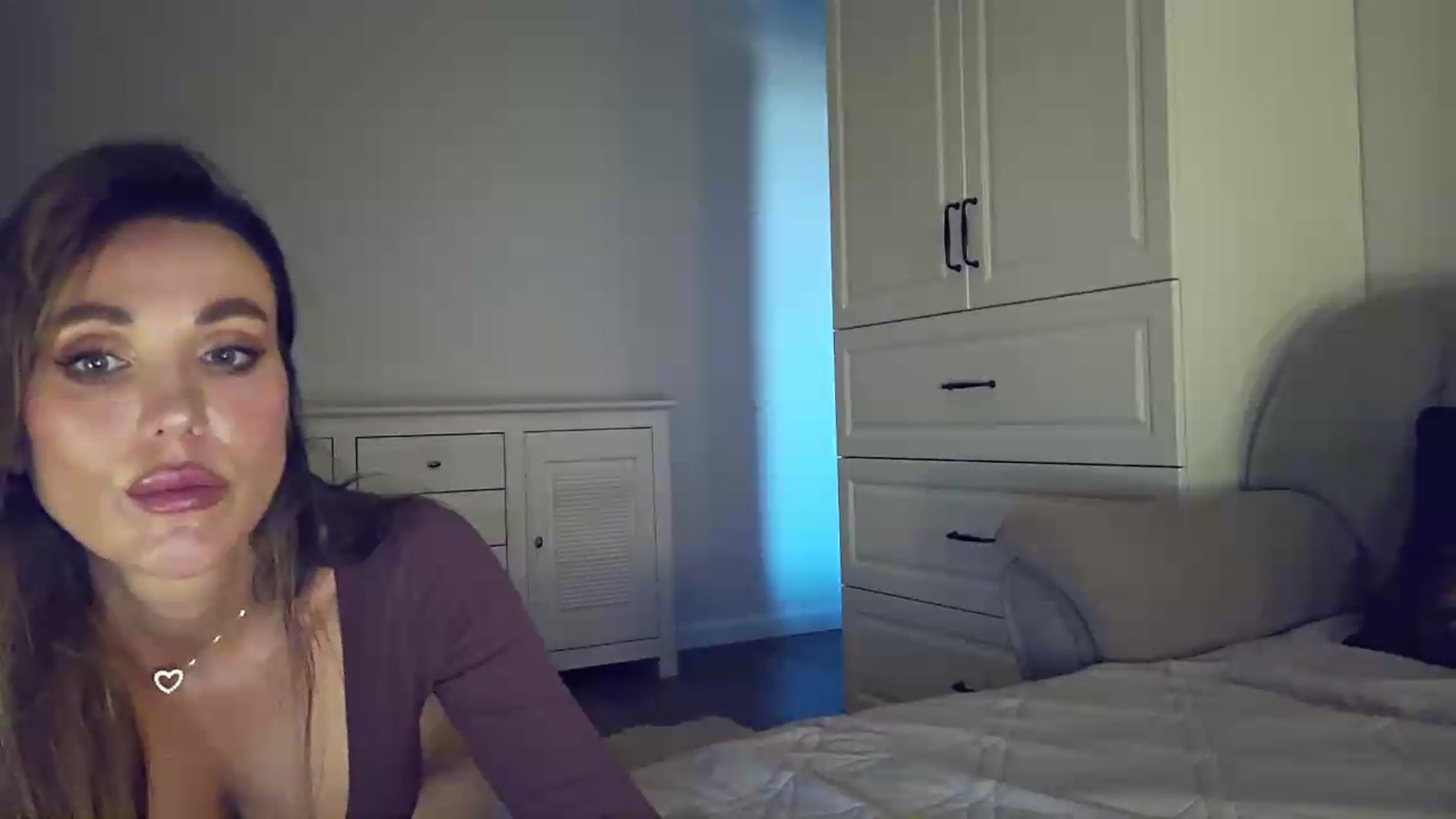 Gallery image thumbnail from EnigmaWine's myfreecams stream on, 08/02/2026, 09:27 image 20 of 20