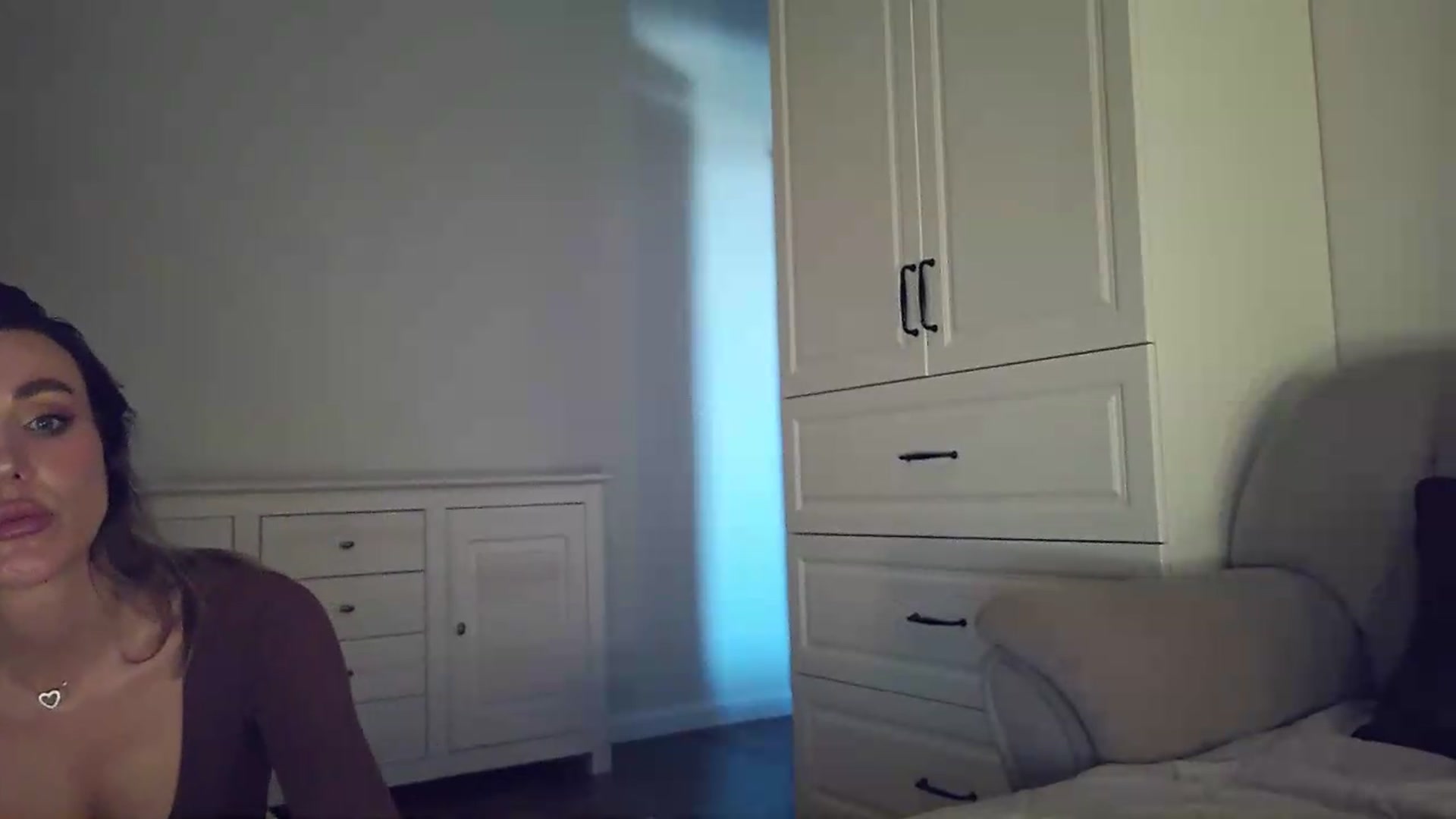 Gallery image thumbnail from EnigmaWine's myfreecams stream on, 08/02/2026, 09:27 image 11 of 20