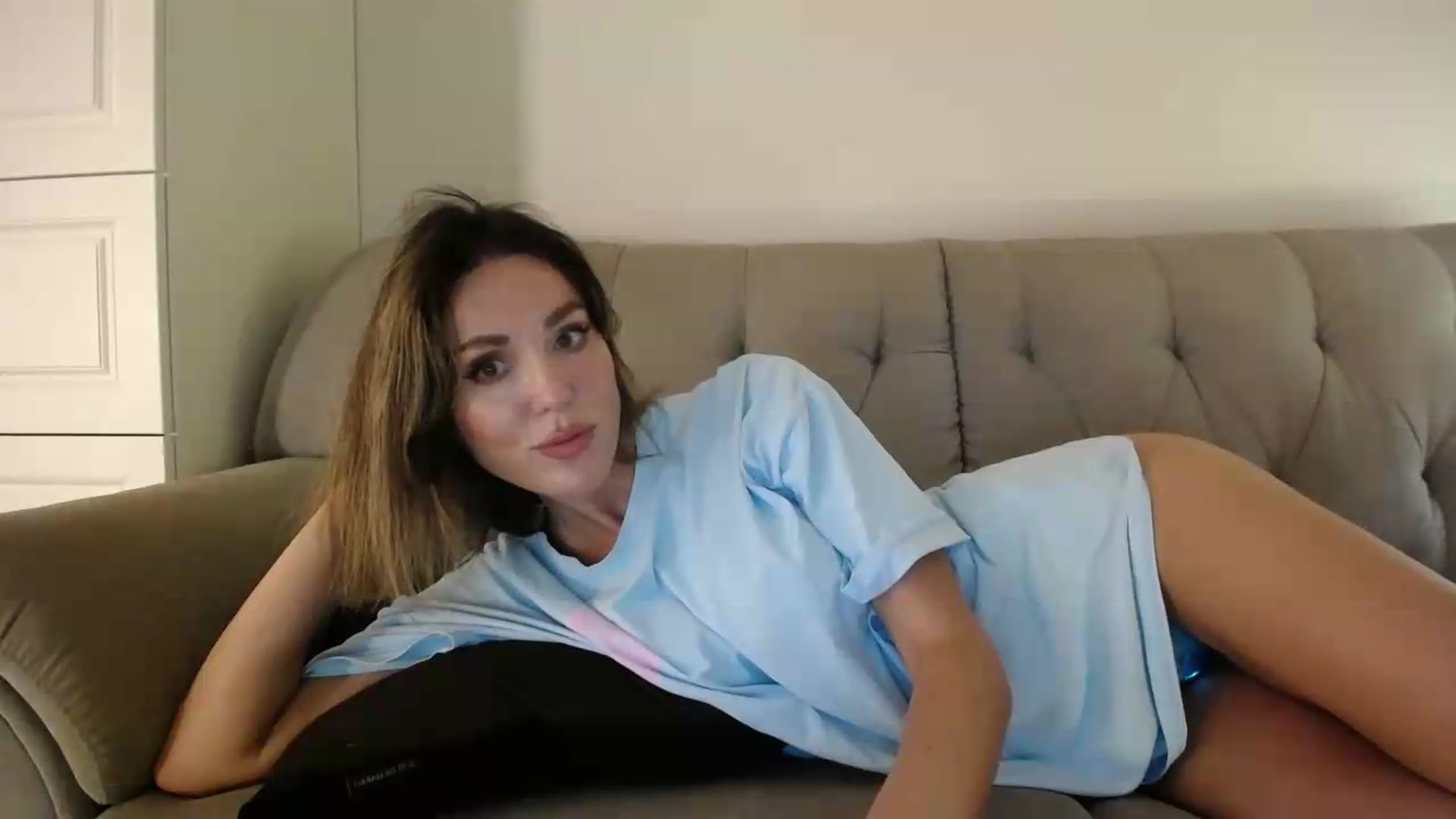 Gallery image thumbnail from EnigmaWine's myfreecams stream on, 08/15/2026, 11:54 image 15 of 20