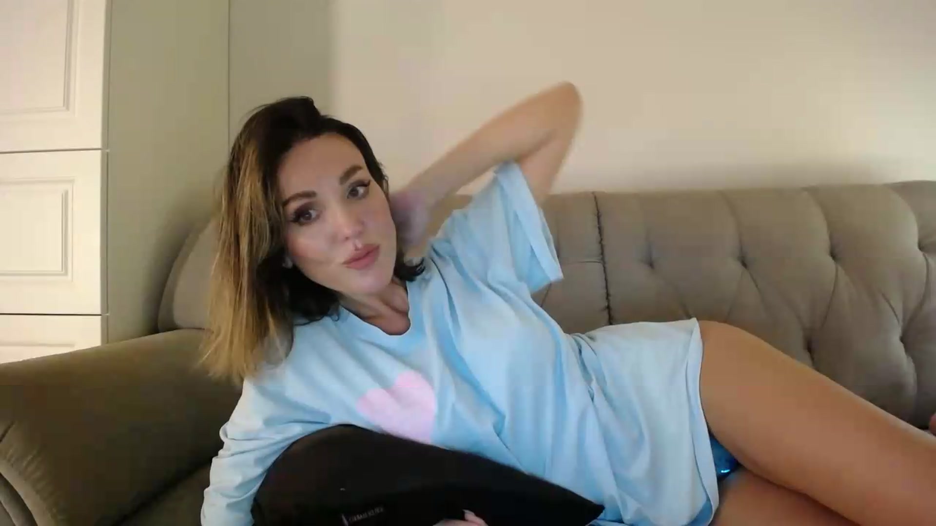 Gallery image thumbnail from EnigmaWine's myfreecams stream on, 08/15/2026, 11:54 image 17 of 20