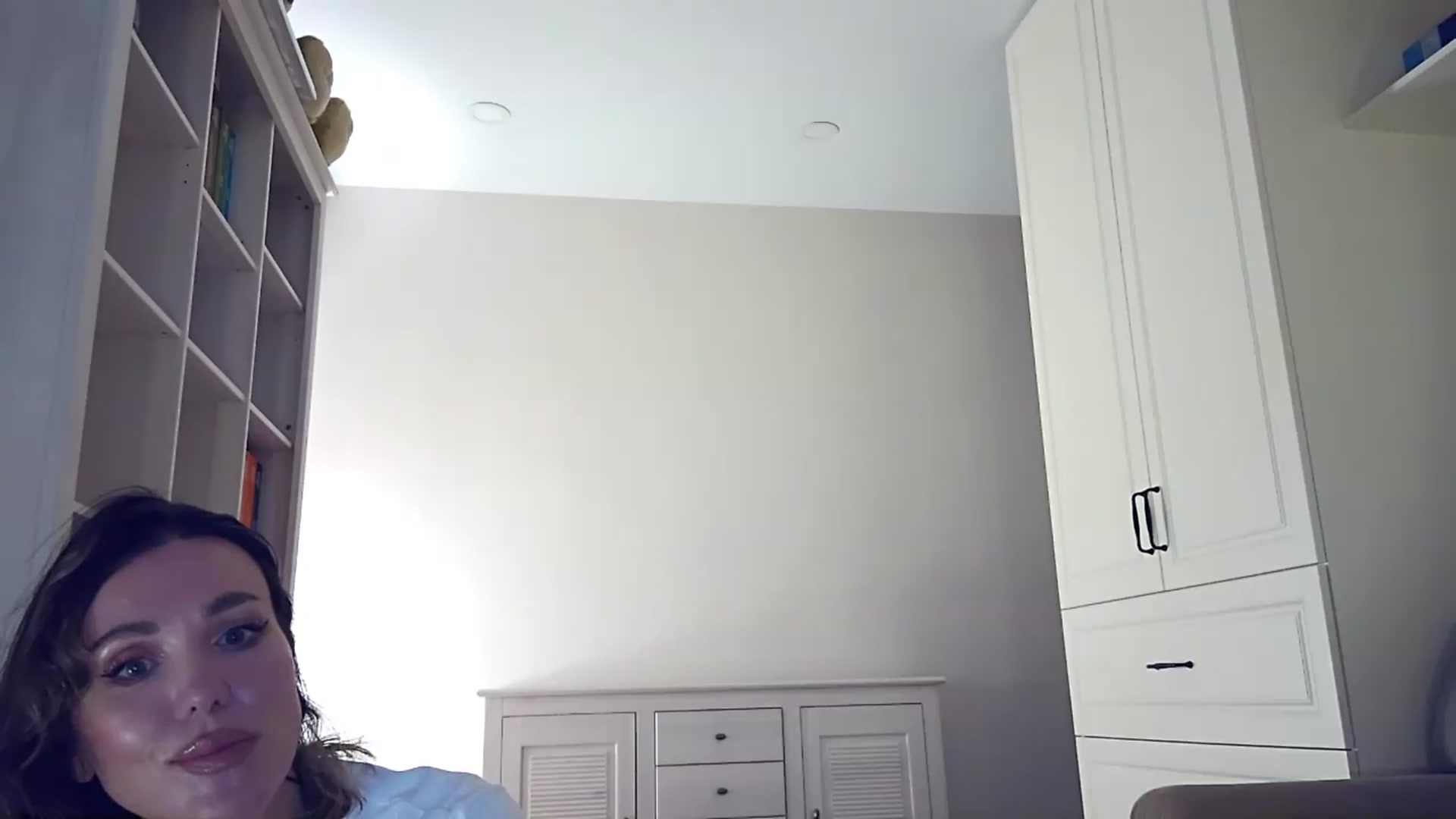 Gallery image thumbnail from EnigmaWine's myfreecams stream on, 08/16/2026, 16:14 image 10 of 20
