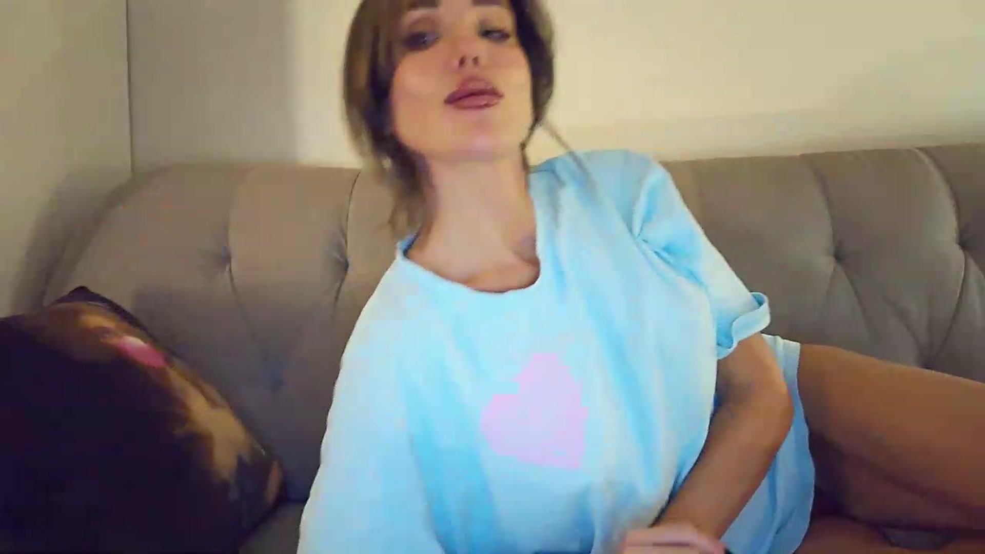 Gallery image thumbnail from EnigmaWine's myfreecams stream on, 08/29/2026, 15:51 image 16 of 20