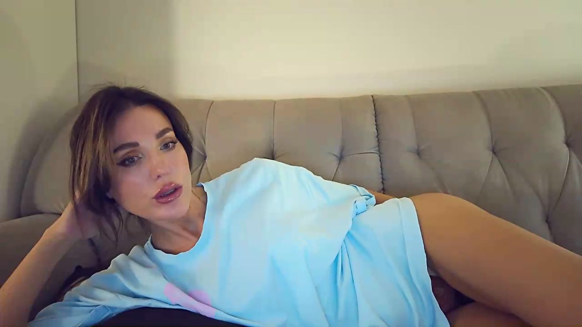 Gallery image thumbnail from EnigmaWine's myfreecams stream on, 08/29/2026, 15:51 image 15 of 20