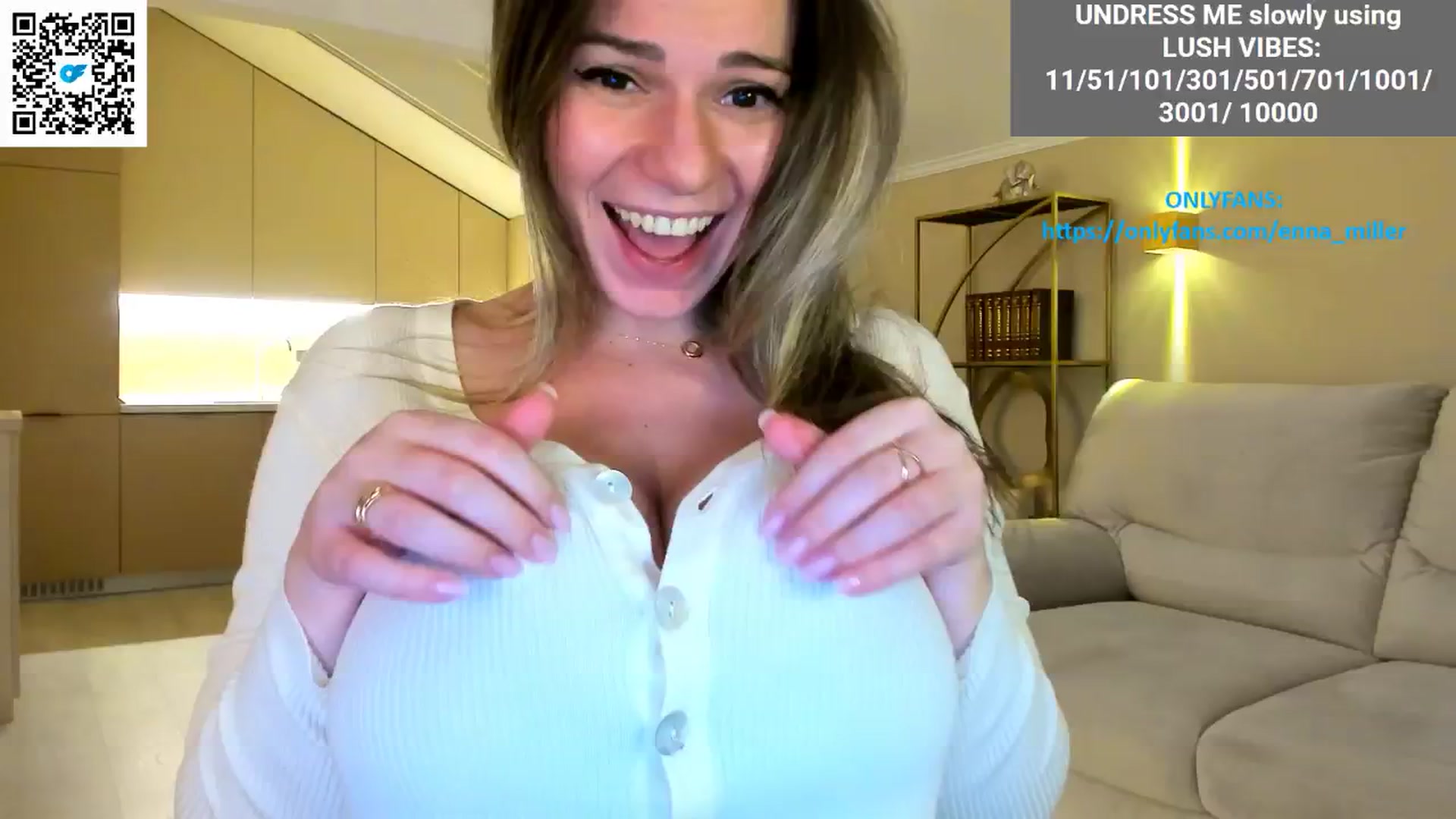 Gallery image thumbnail from Enna_Miller's myfreecams stream on, 11/17/2024, 08:54 image 5 of 20