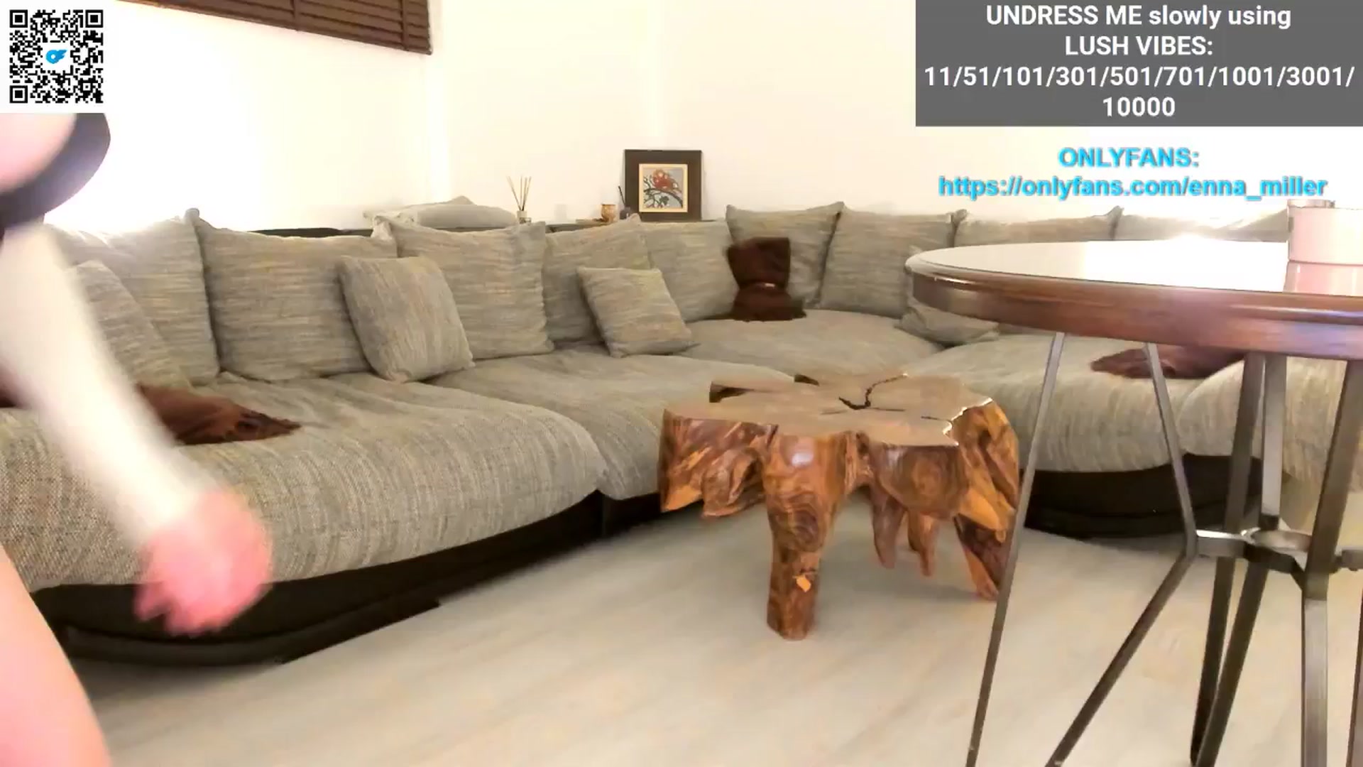 Gallery image thumbnail from Enna_Miller's myfreecams stream on, 02/17/2025, 09:06 image 13 of 20