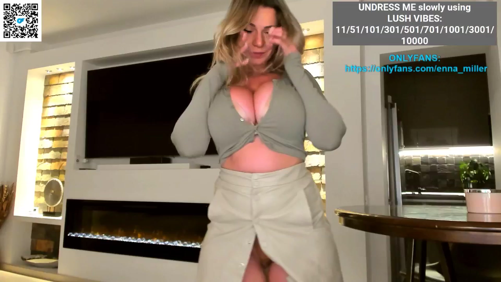 Gallery image thumbnail from Enna_Miller's myfreecams stream on, 04/10/2025, 05:12 image 4 of 20