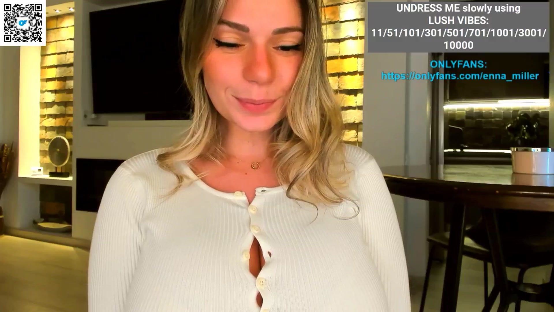 Gallery image thumbnail from Enna_Miller's myfreecams stream on, 04/19/2025, 14:00 image 8 of 20