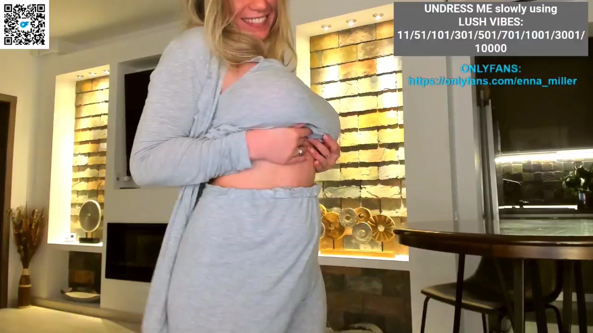Gallery image thumbnail from Enna_Miller's myfreecams stream on, 04/30/2025, 08:29 image 6 of 20