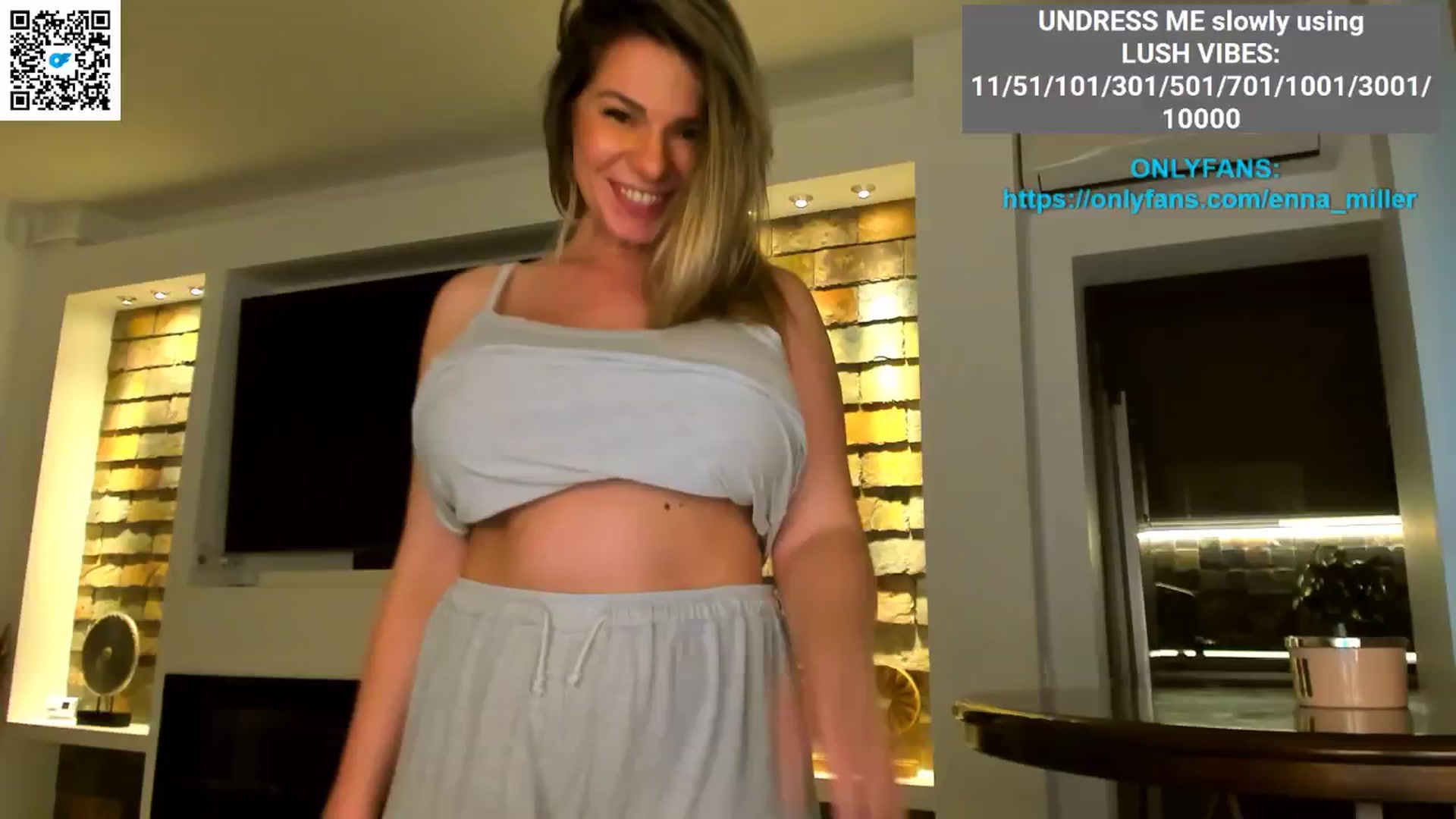 Gallery image thumbnail from Enna_Miller's myfreecams stream on, 06/07/2025, 08:49 image 16 of 20