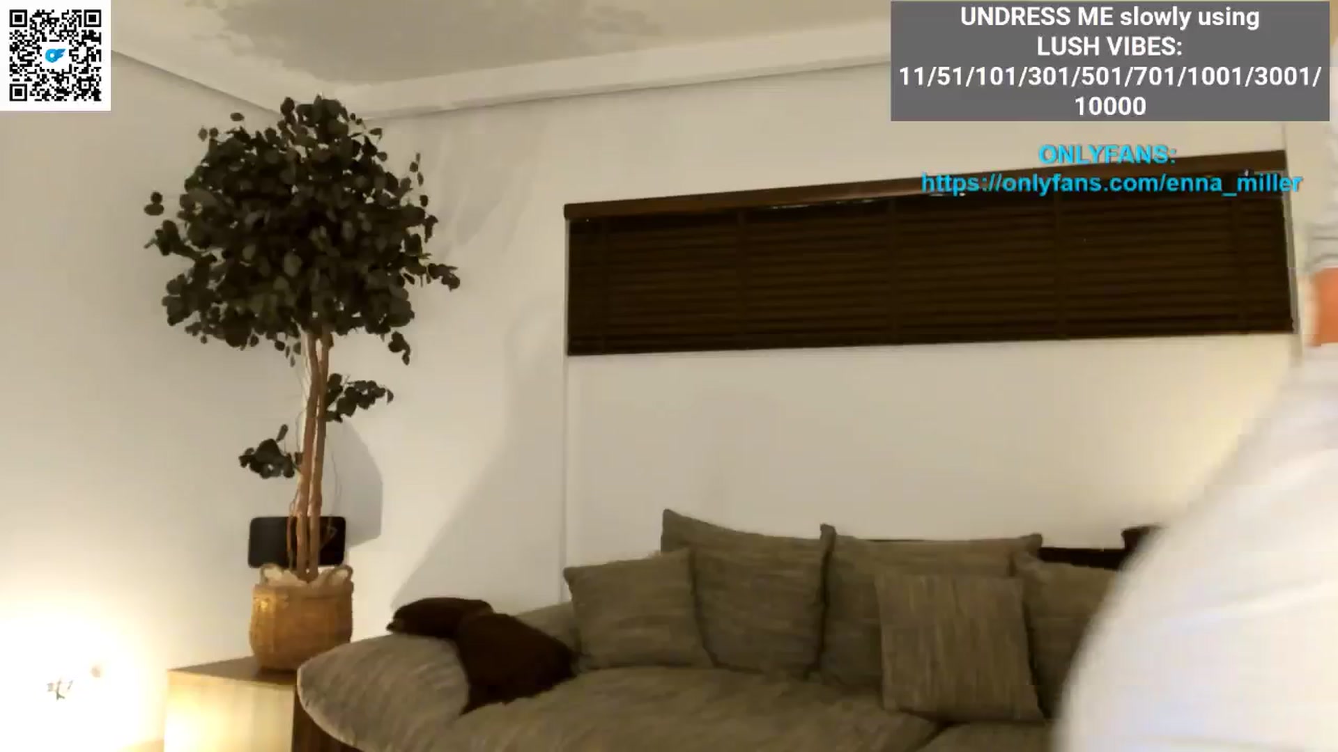Gallery image thumbnail from Enna_Miller's myfreecams stream on, 07/14/2025, 07:40 image 6 of 20