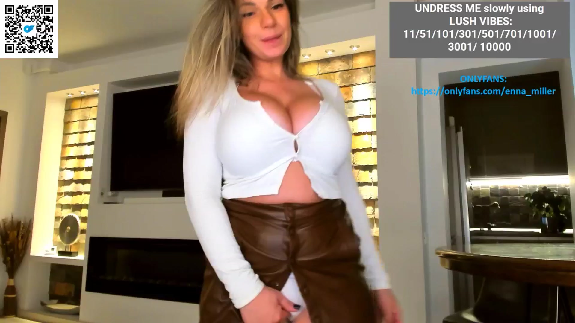 Gallery image thumbnail from Enna_Miller's myfreecams stream on, 10/18/2025, 08:09 image 11 of 20