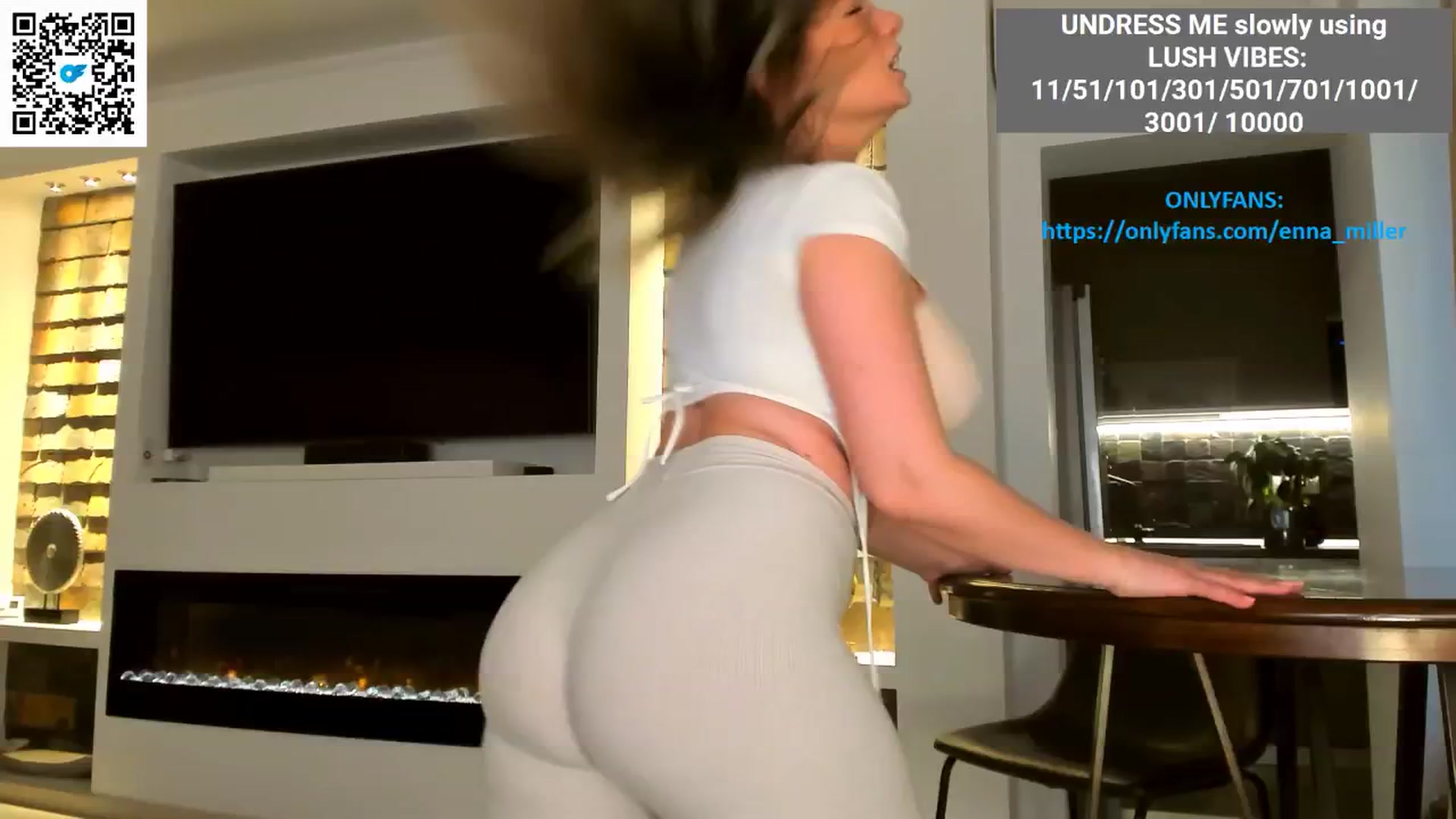 Gallery image thumbnail from Enna_Miller's myfreecams stream on, 12/03/2025, 08:06 image 6 of 20