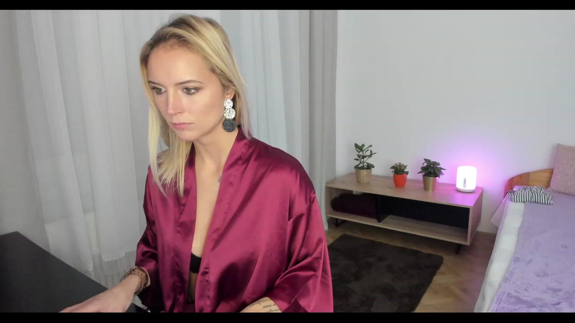 Gallery image thumbnail from Enncandy's myfreecams stream on, 11/22/2022, 08:46 image 6 of 20