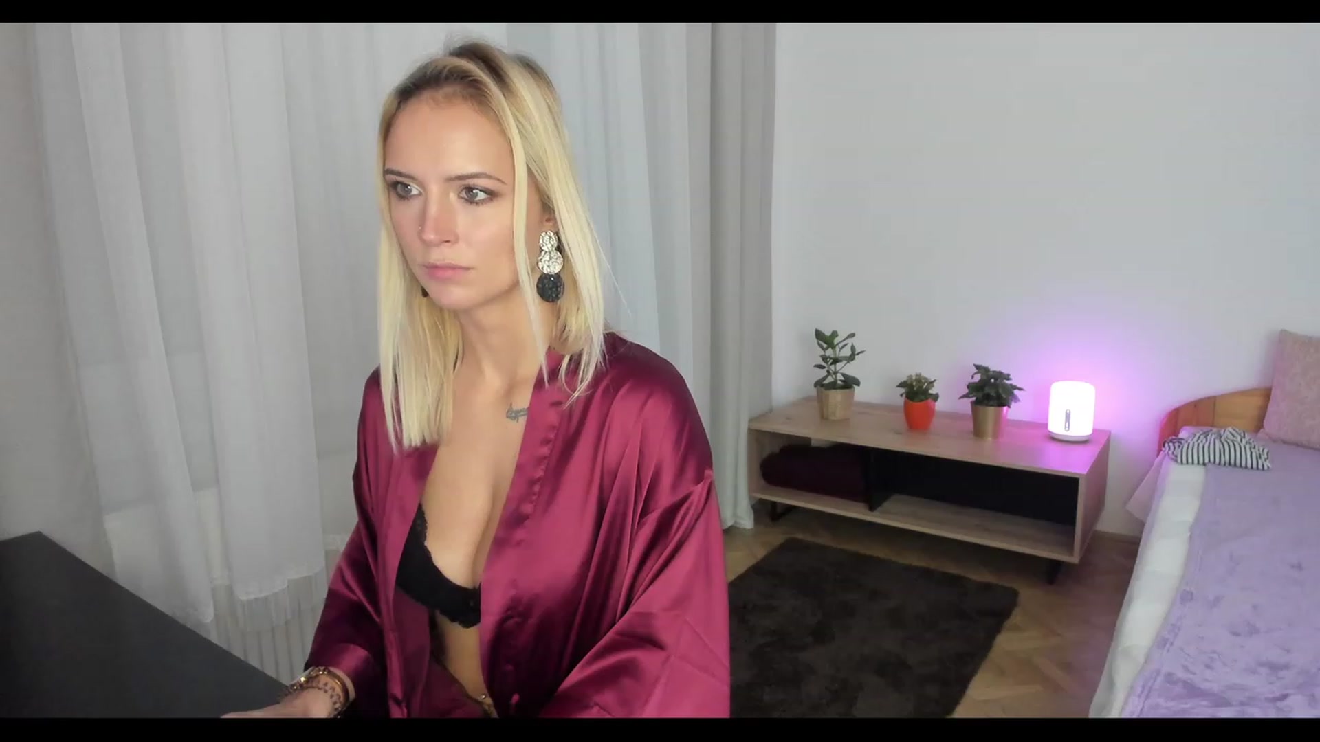 Gallery image thumbnail from Enncandy's myfreecams stream on, 11/22/2022, 08:46 image 7 of 20