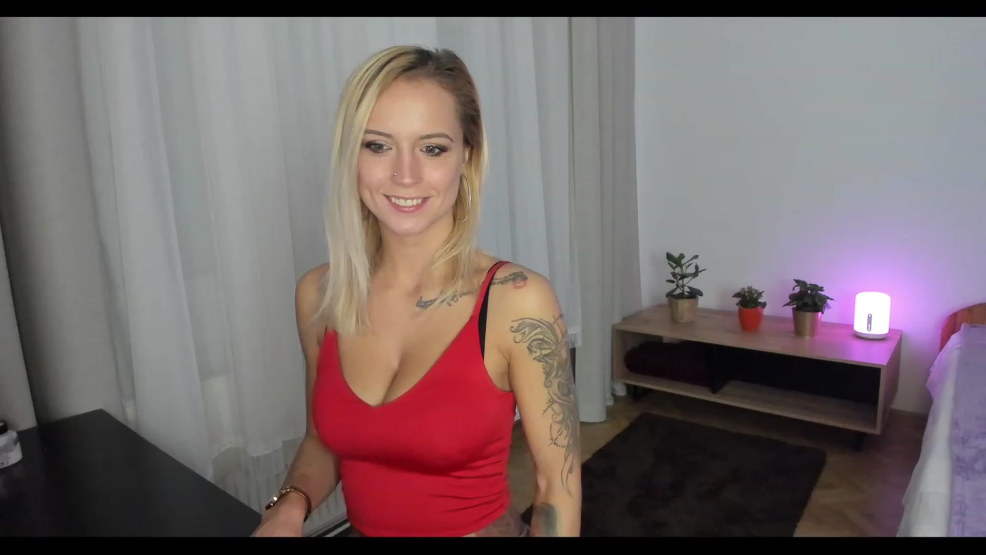 Gallery image thumbnail from Enncandy's myfreecams stream on, 11/23/2022, 05:40 image 4 of 20