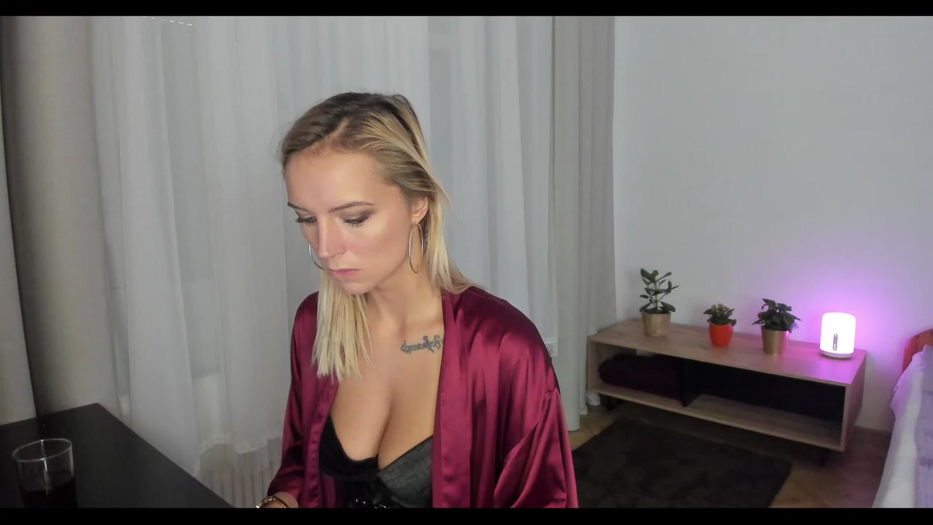 Gallery image thumbnail from Enncandy's myfreecams stream on, 11/23/2022, 10:22 image 17 of 20