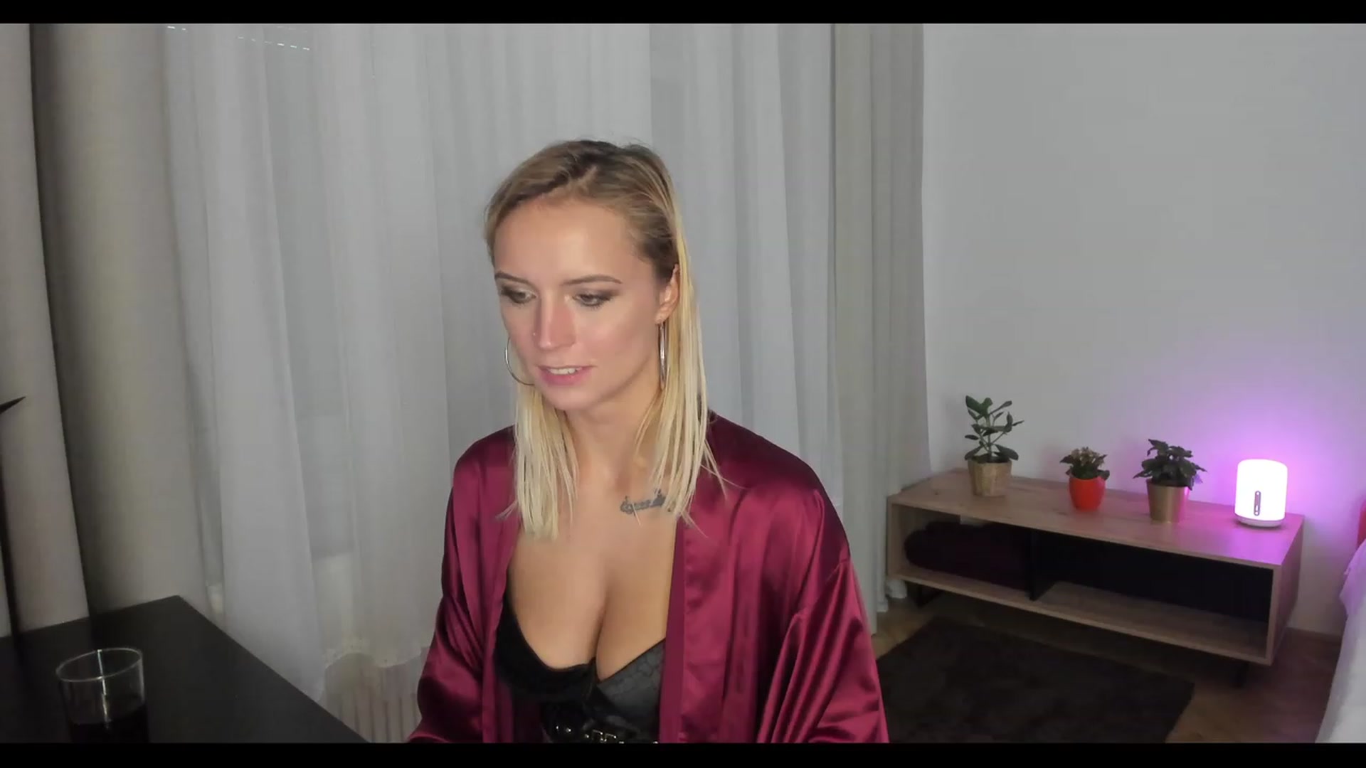 Gallery image thumbnail from Enncandy's myfreecams stream on, 11/23/2022, 10:22 image 8 of 20