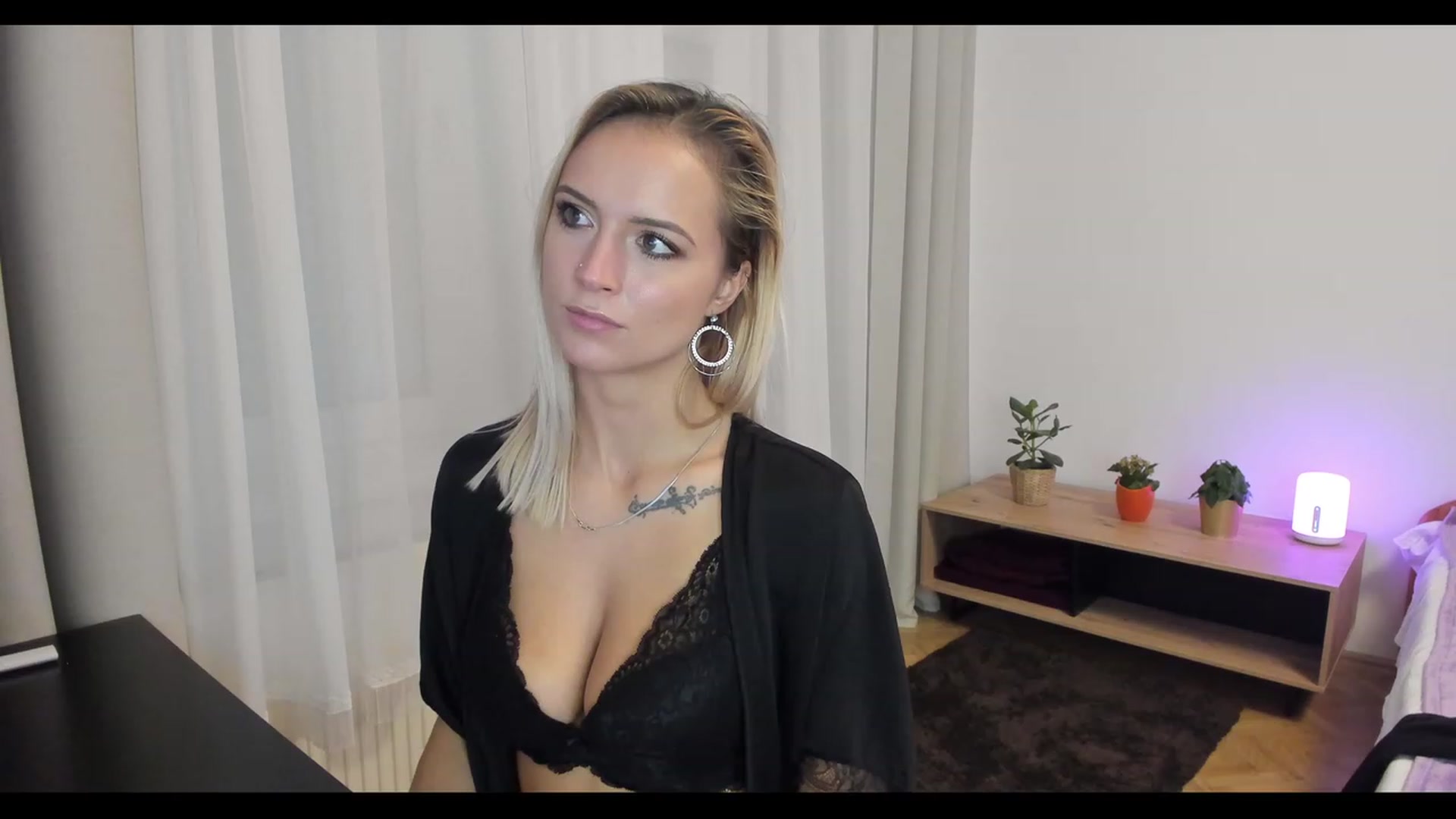 Gallery image thumbnail from Enncandy's myfreecams stream on, 11/25/2022, 07:44 image 5 of 20