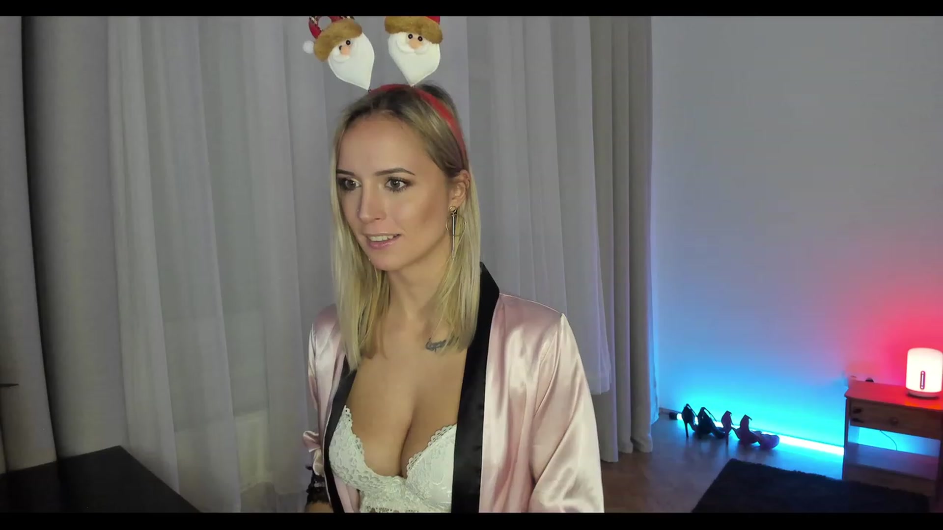 Gallery image thumbnail from Enncandy's myfreecams stream on, 12/26/2022, 17:32 image 2 of 20