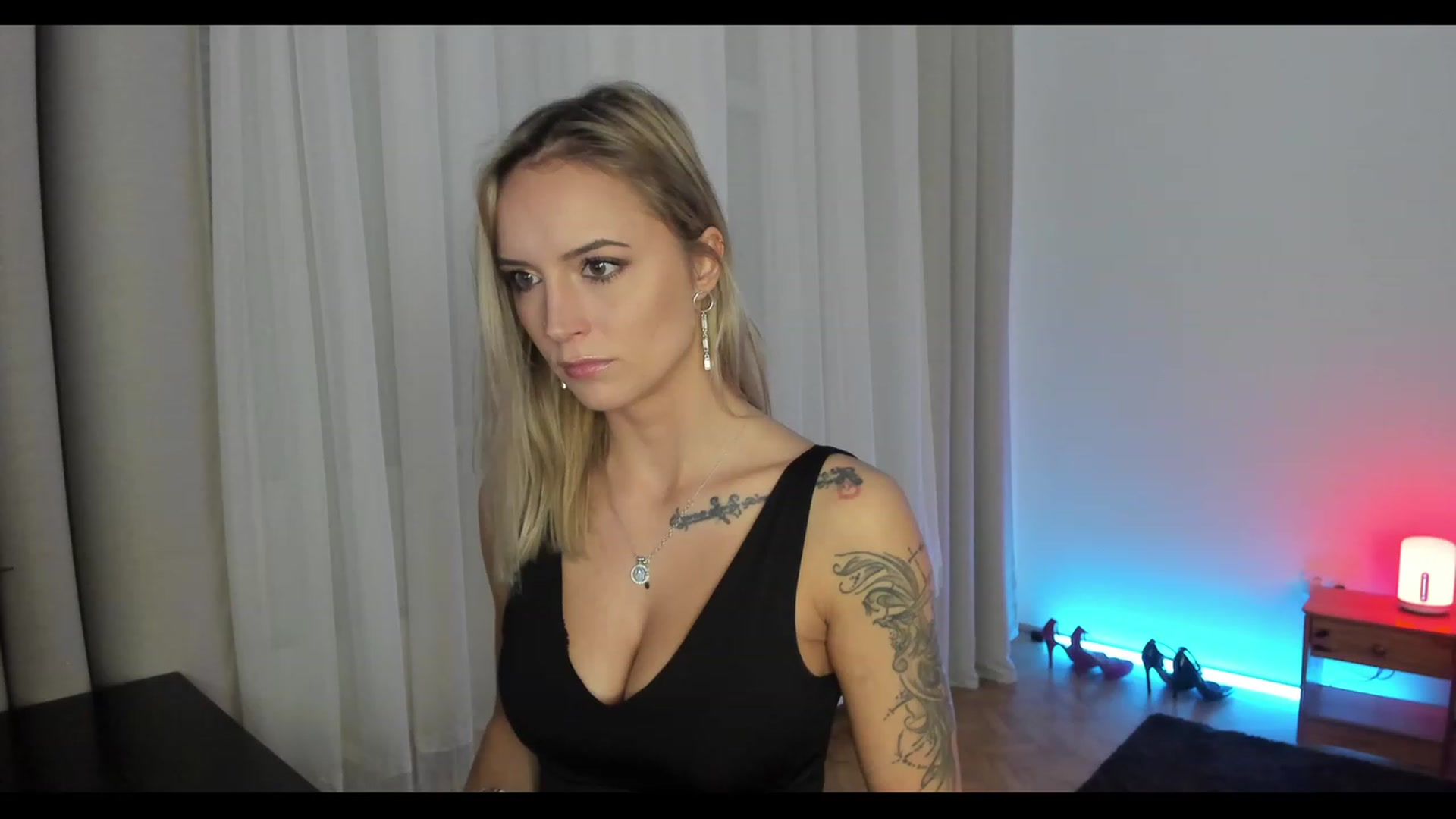 Gallery image thumbnail from Enncandy's myfreecams stream on, 12/28/2022, 17:30 image 7 of 20