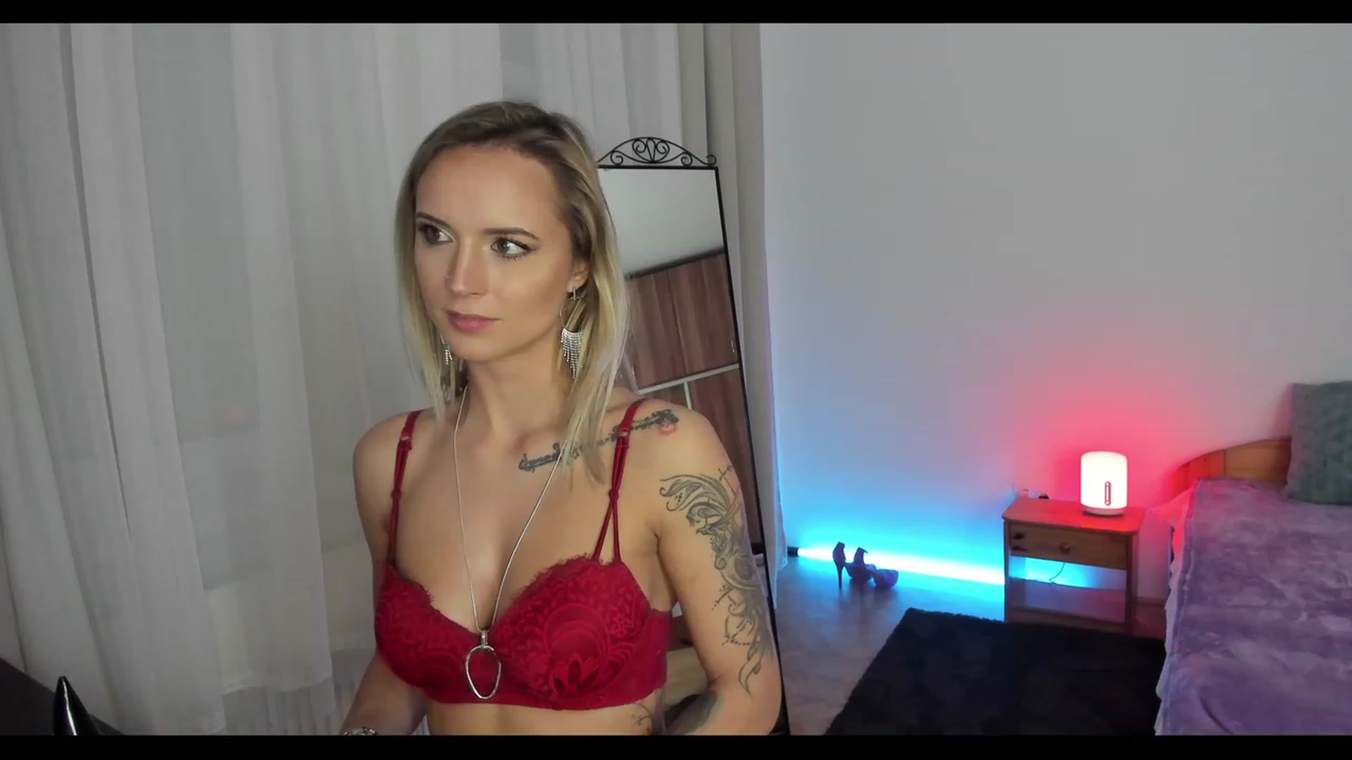Gallery image thumbnail from Enncandy's myfreecams stream on, 12/31/2022, 21:25 image 18 of 20