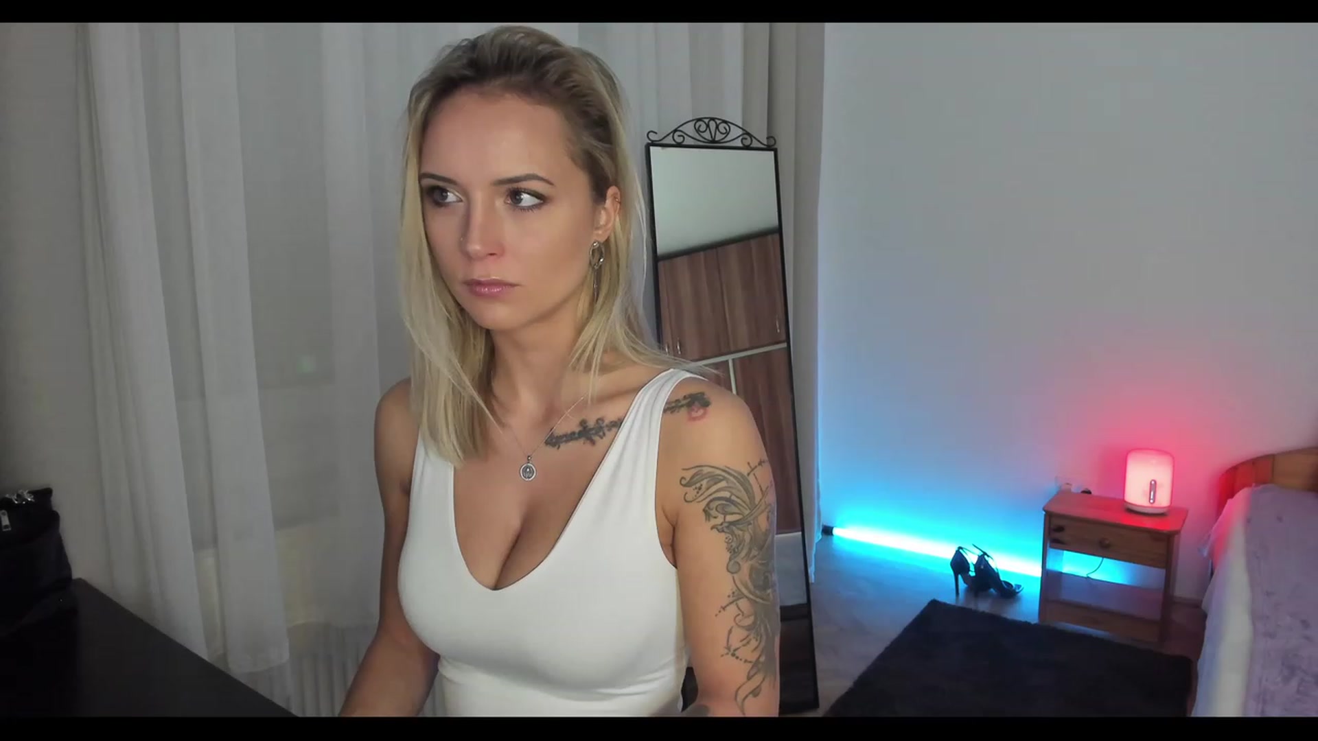 Gallery image thumbnail from Enncandy's myfreecams stream on, 01/05/2023, 07:50 image 1 of 20