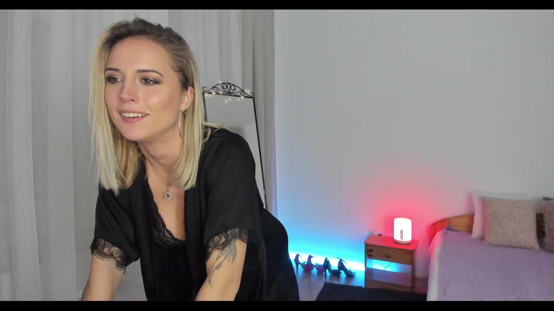 Gallery image thumbnail from Enncandy's myfreecams stream on, 01/15/2023, 19:38 image 11 of 20
