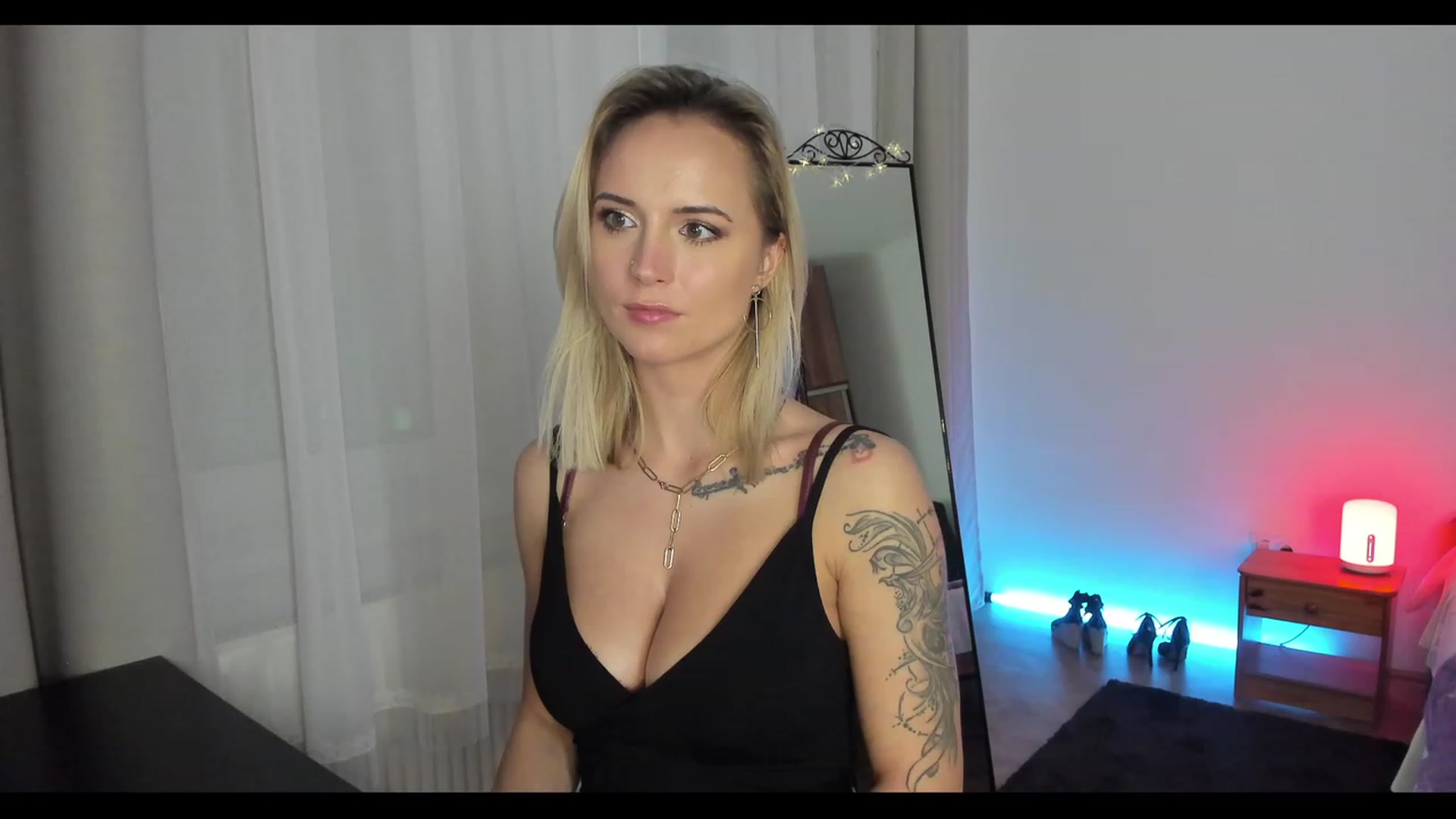 Gallery image thumbnail from Enncandy's myfreecams stream on, 02/04/2023, 20:29 image 3 of 20