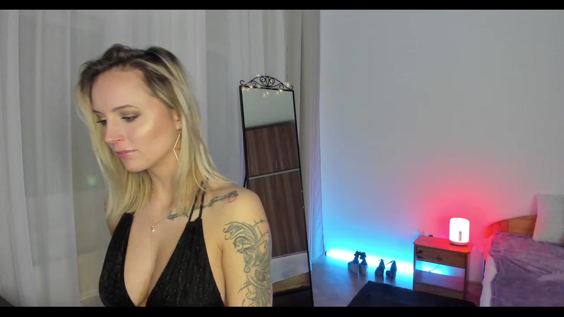 Gallery image thumbnail from Enncandy's myfreecams stream on, 02/05/2023, 19:22 image 8 of 20