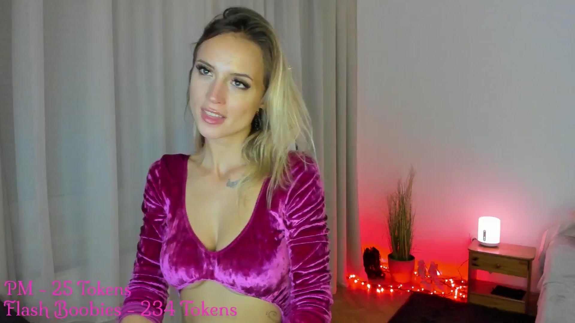 Gallery image thumbnail from Enncandy's myfreecams stream on, 08/17/2024, 20:17 image 11 of 20