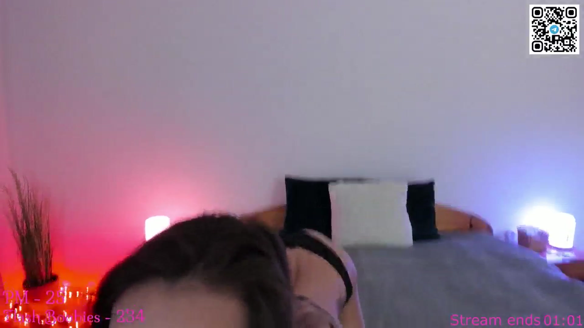 Gallery image thumbnail from Enncandy's myfreecams stream on, 01/22/2025, 07:41 image 12 of 20