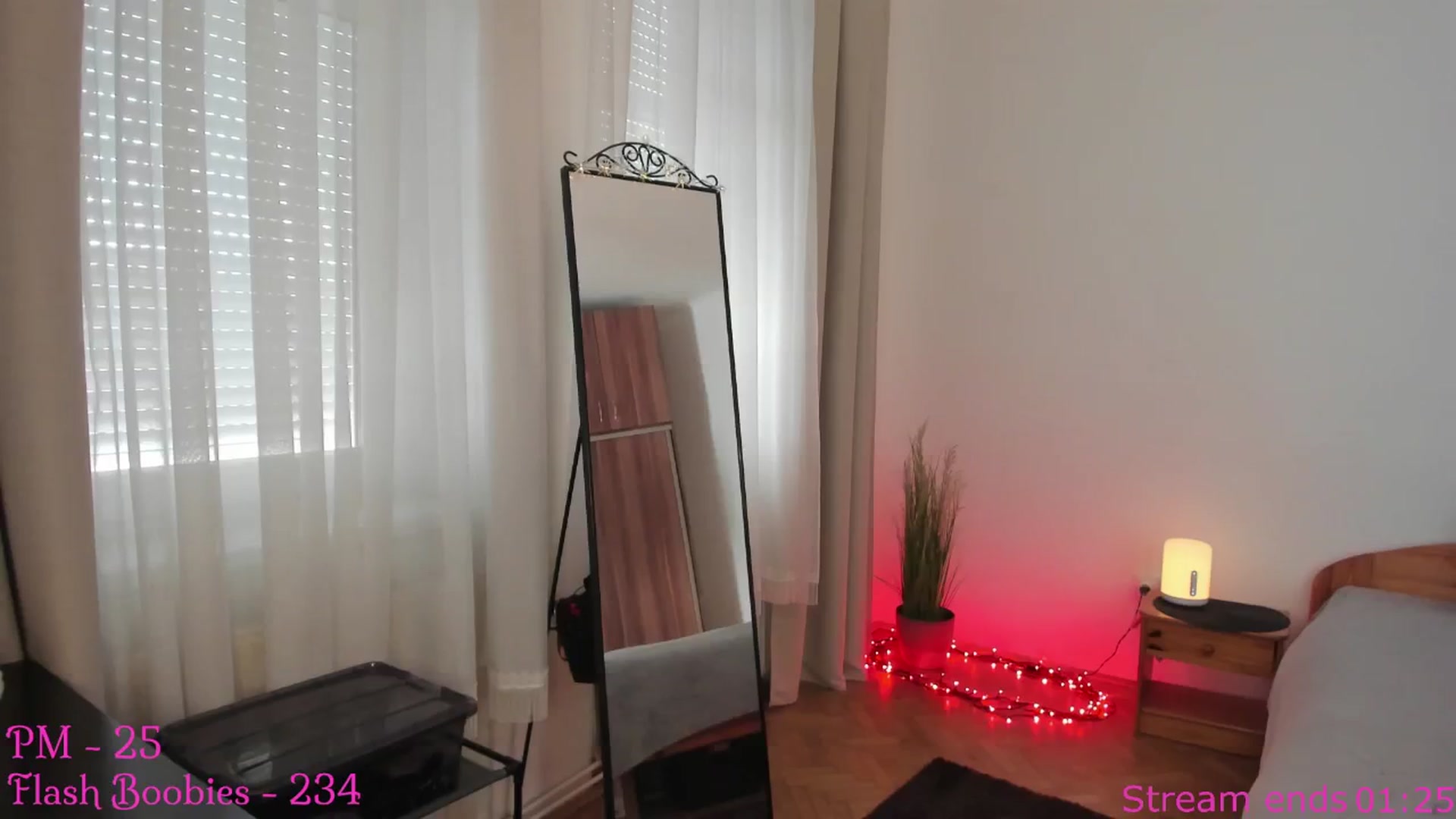 Gallery image thumbnail from Enncandy's myfreecams stream on, 03/21/2025, 08:01 image 15 of 20