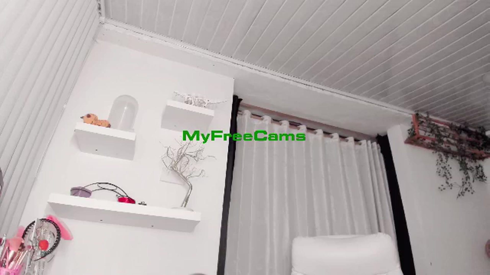 Gallery image thumbnail from Ephemeral's myfreecams stream on, 06/13/2025, 02:09 image 15 of 20