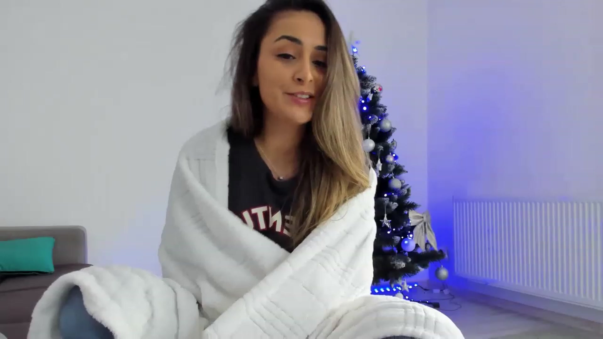 Gallery image thumbnail from EpicFu's myfreecams stream on, 01/03/2023, 12:43 image 8 of 20