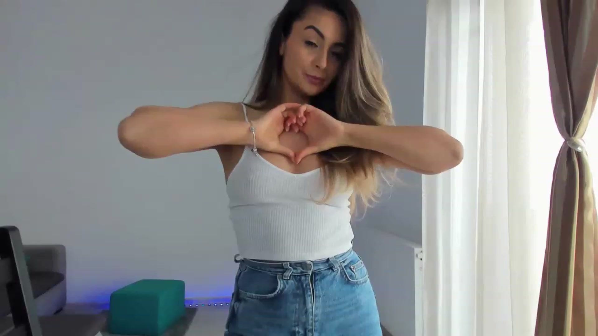 Gallery image thumbnail from EpicFu's myfreecams stream on, 02/01/2023, 10:30 image 6 of 20