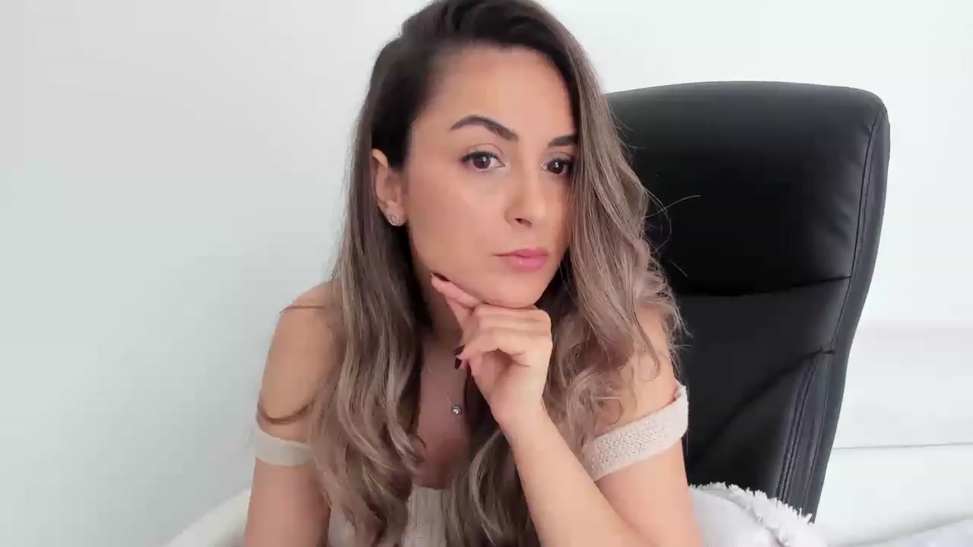 Gallery image thumbnail from EpicFu's myfreecams stream on, 02/28/2023, 09:48 image 15 of 20