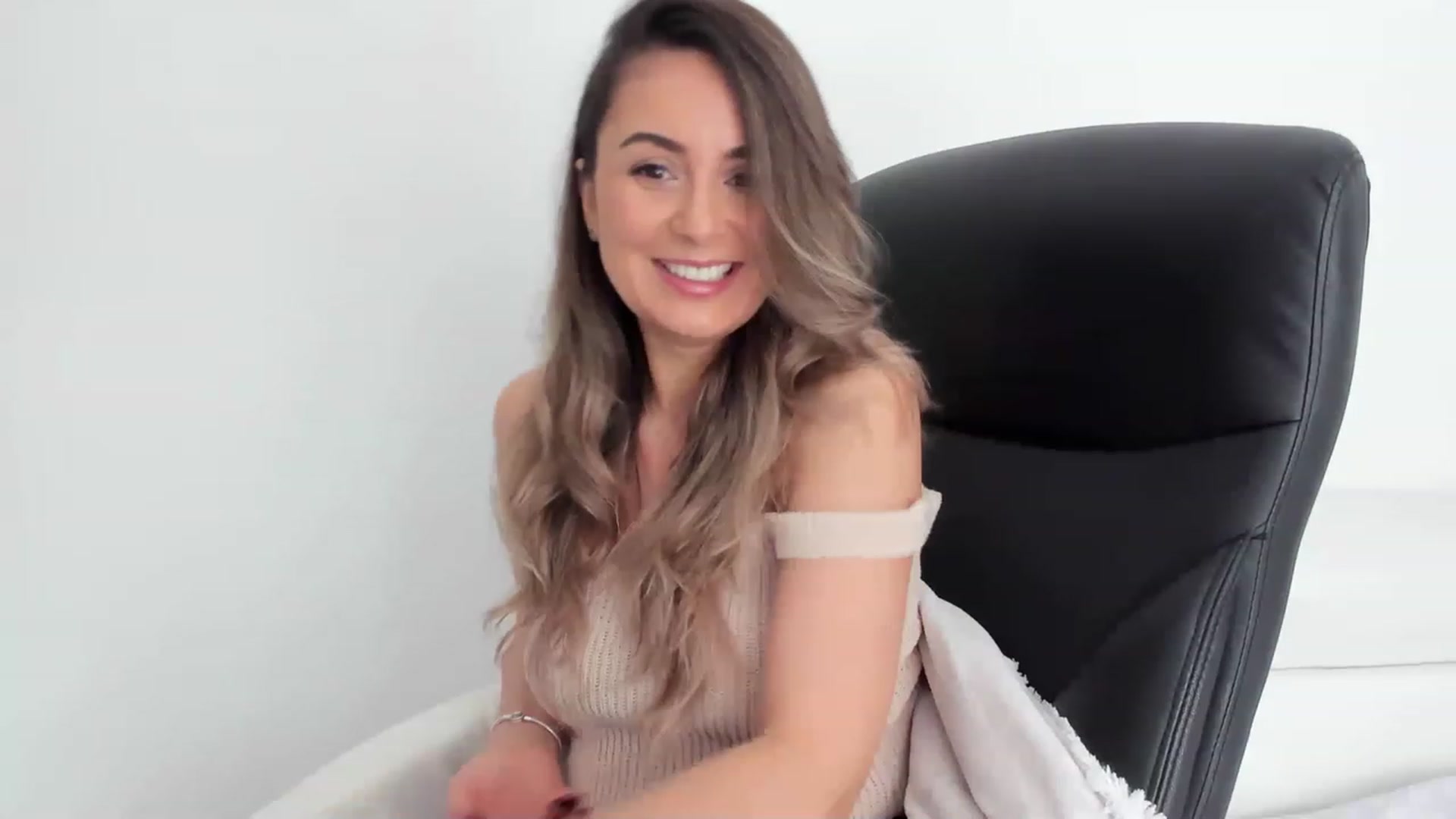 Gallery image thumbnail from EpicFu's myfreecams stream on, 02/28/2023, 09:48 image 18 of 20
