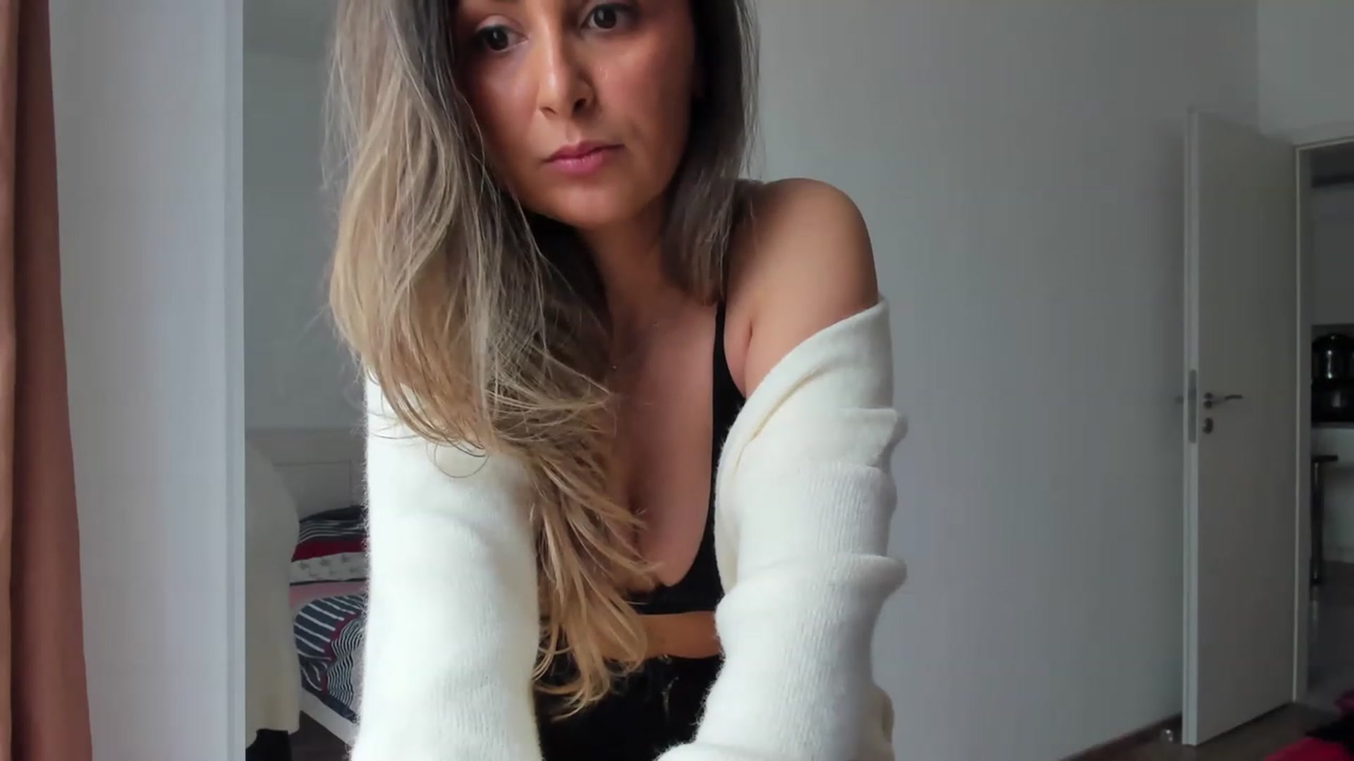 Gallery image thumbnail from EpicFu's myfreecams stream on, 03/27/2023, 13:25 image 12 of 20