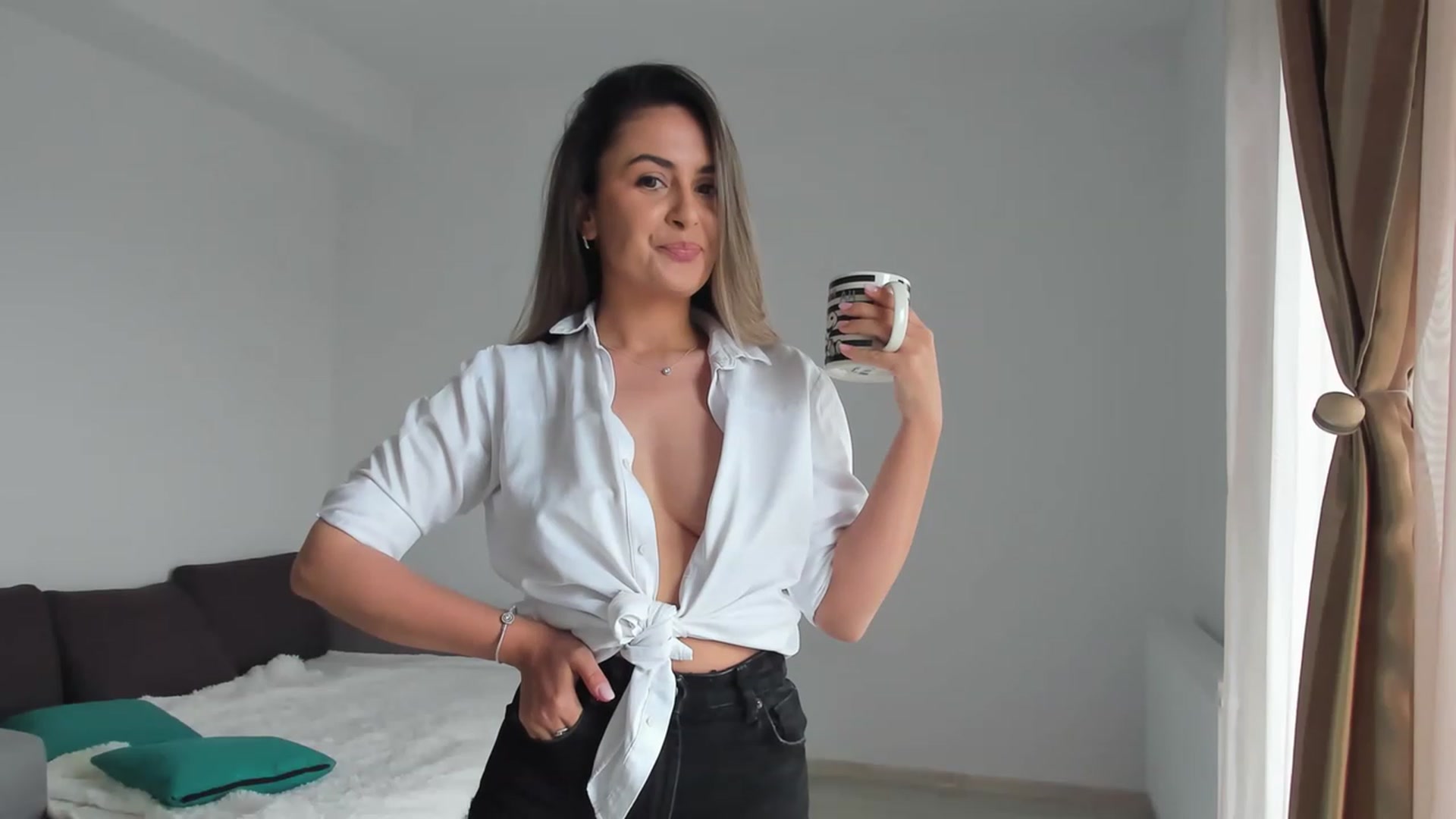 Gallery image thumbnail from EpicFu's myfreecams stream on, 05/04/2023, 09:32 image 11 of 20